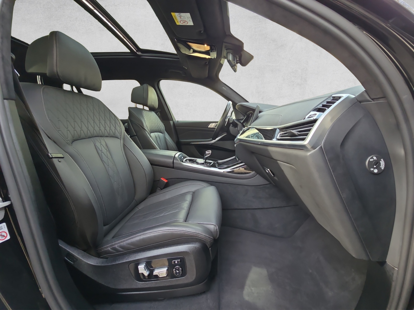 BMW X7 xDrive M50i Steptronic-image-15
