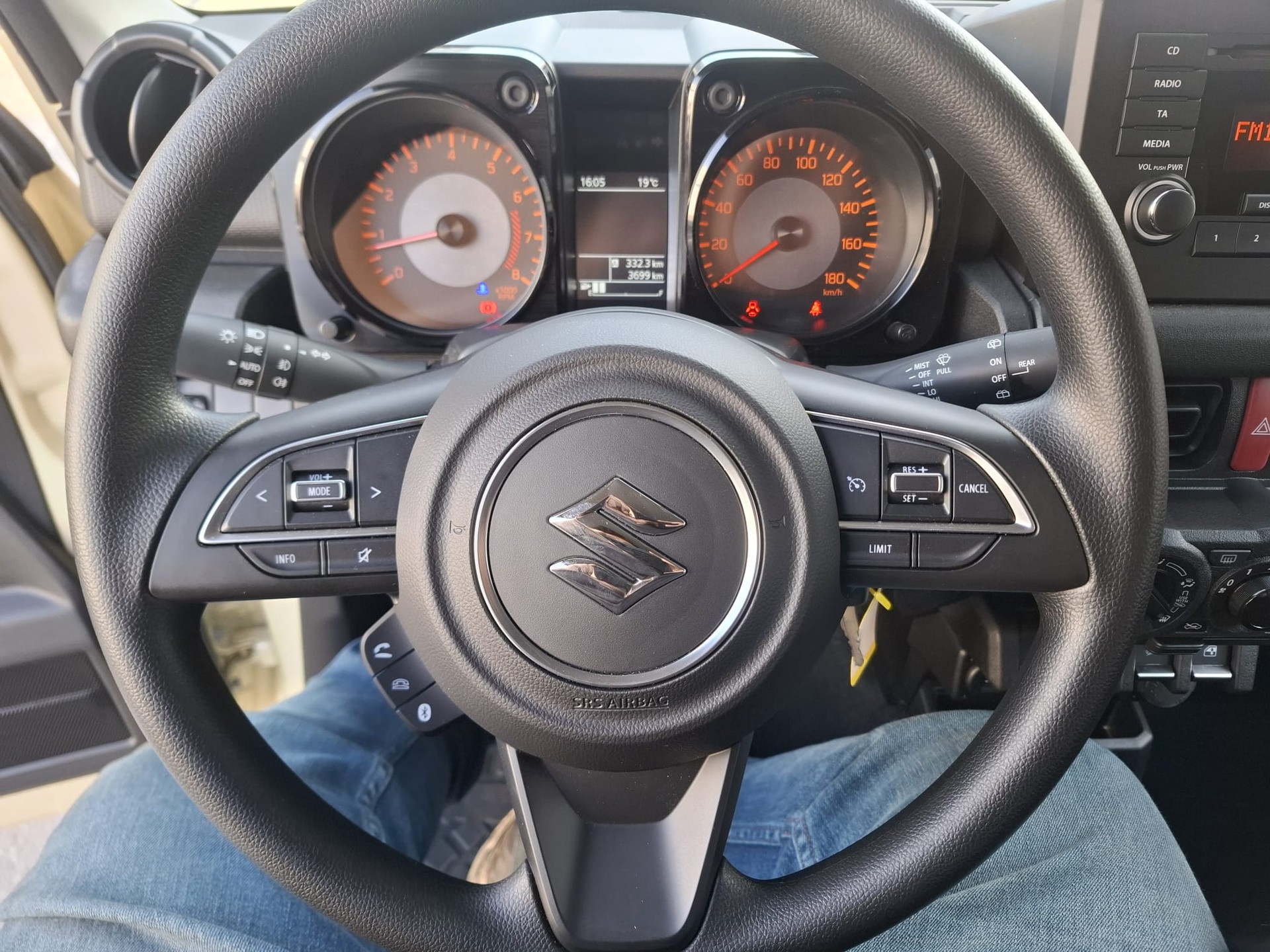 SUZUKI Jimny 1.5 Compact+ 4x4-image-7