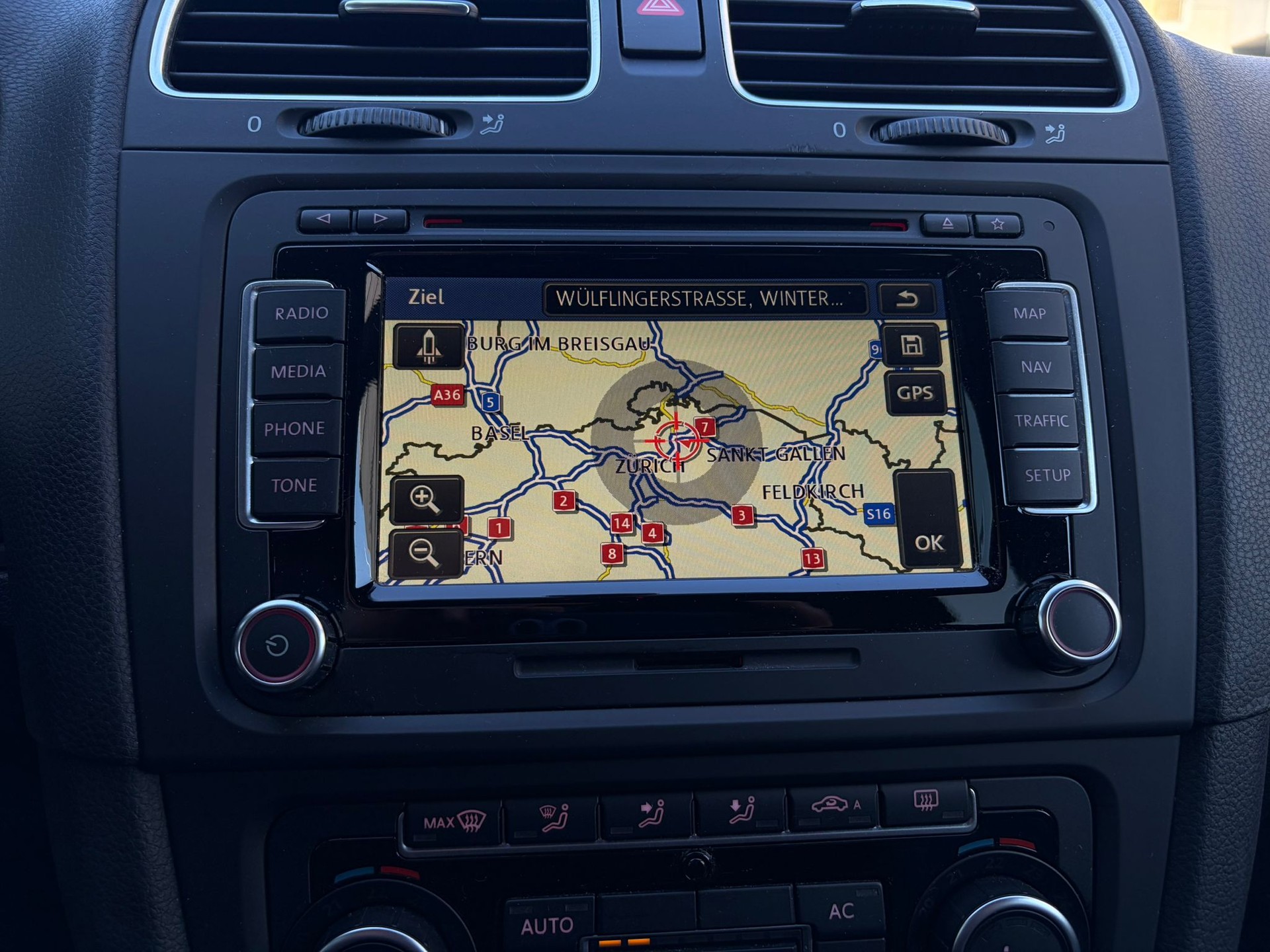 VW Golf 2.0 TSI GTI-image-11