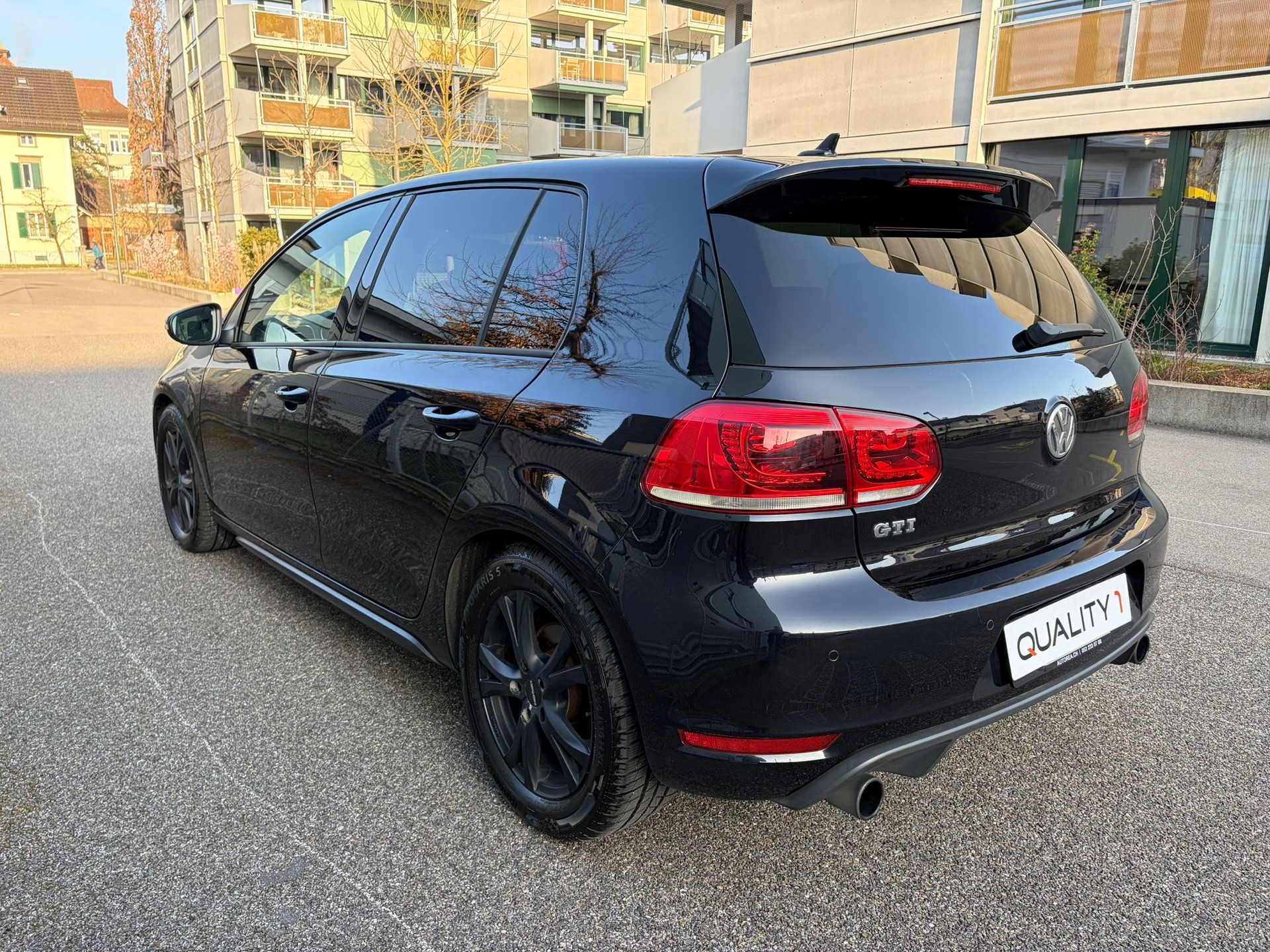 VW Golf 2.0 TSI GTI-image-4