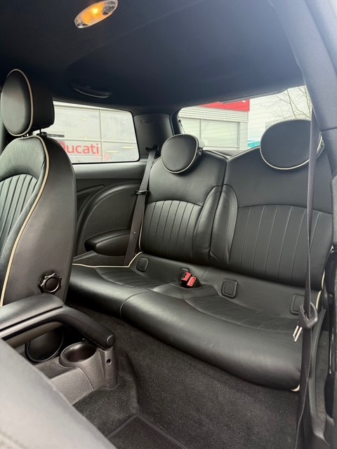 MINI Cooper S Steptronic-image-7