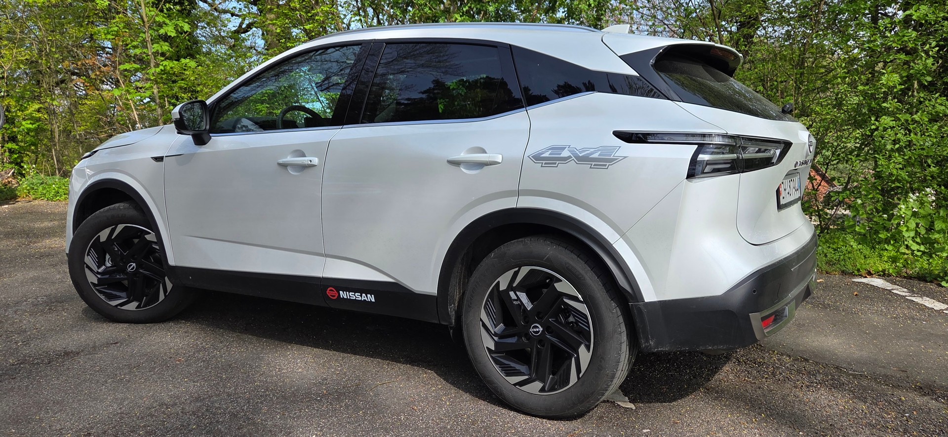 NISSAN Qashqai 1.3 DIG-T MHEV N-Connecta Xtronic 4x4-image-2