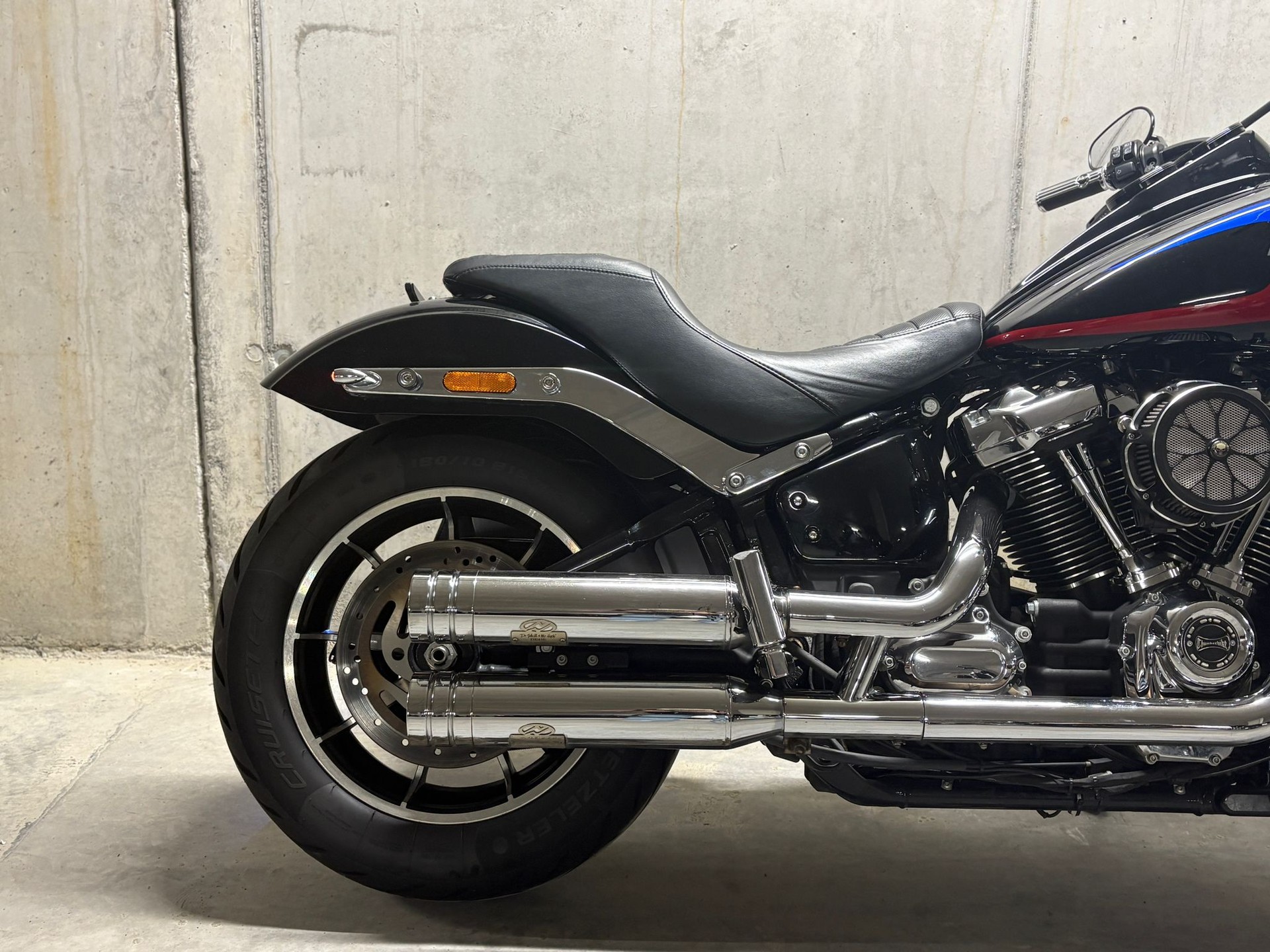 HARLEY-DAVIDSON FXLR Low Rider 107 ABS-image-3