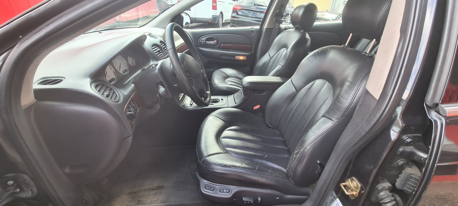 CHRYSLER 300M-image-12