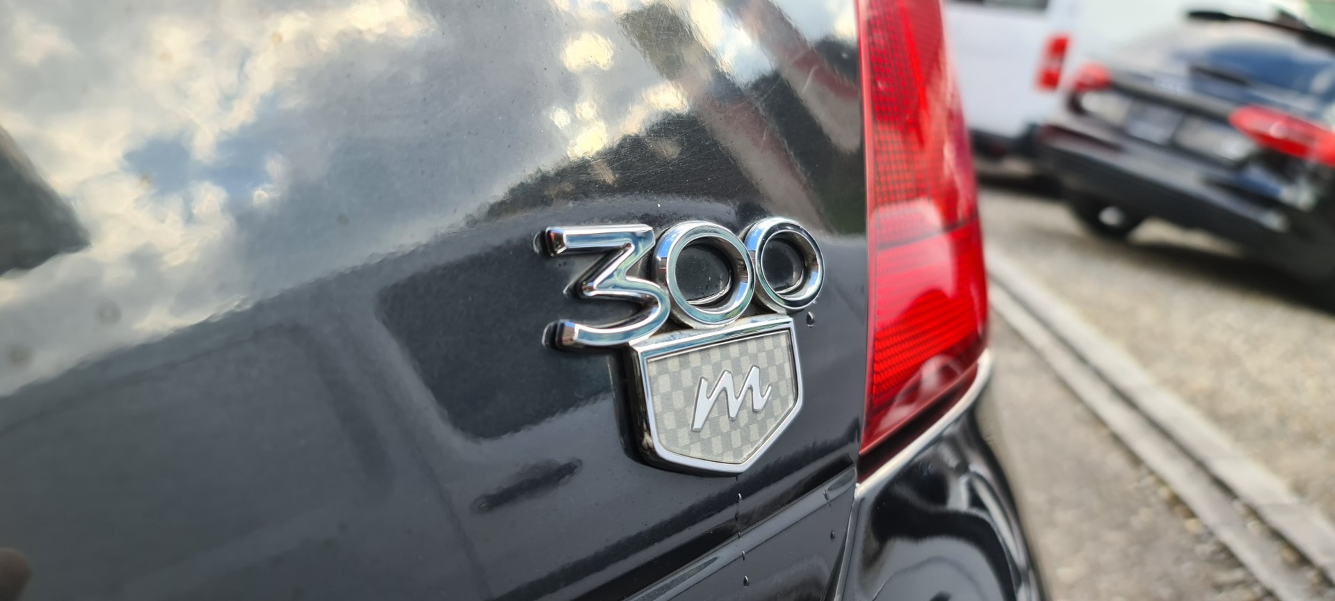 CHRYSLER 300M-image-26