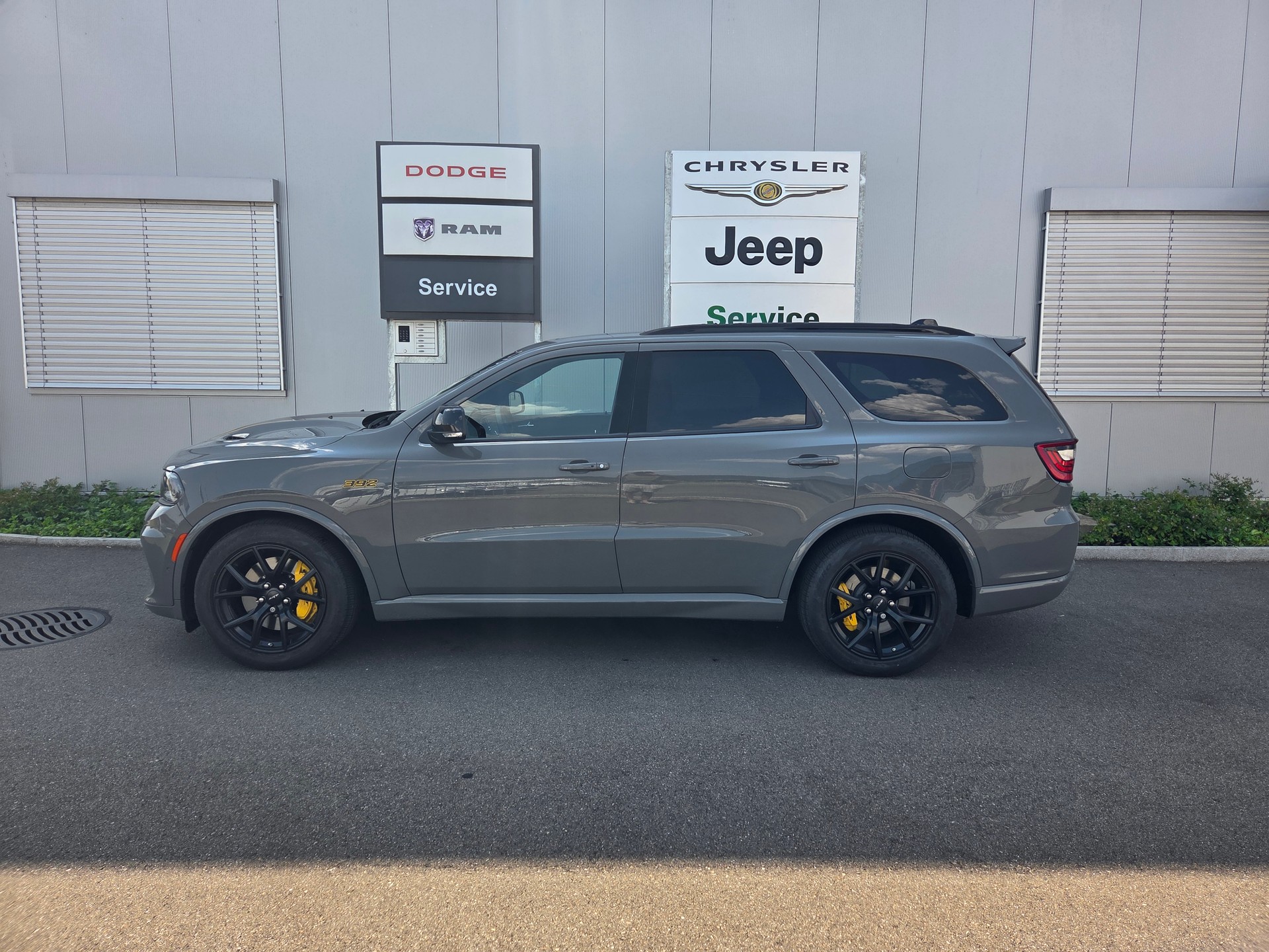 DODGE Durango 6.4 V8 SRT Alchemi 475 PS / 6-Plätzer / 3.5T AHK
