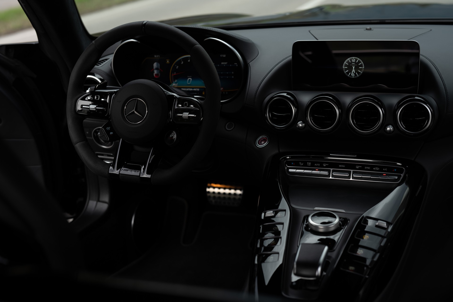 MERCEDES-BENZ AMG GT*Night Edition*Junge Sterne Garantie*Leasing ab CHF 879 mntl.*-image-16