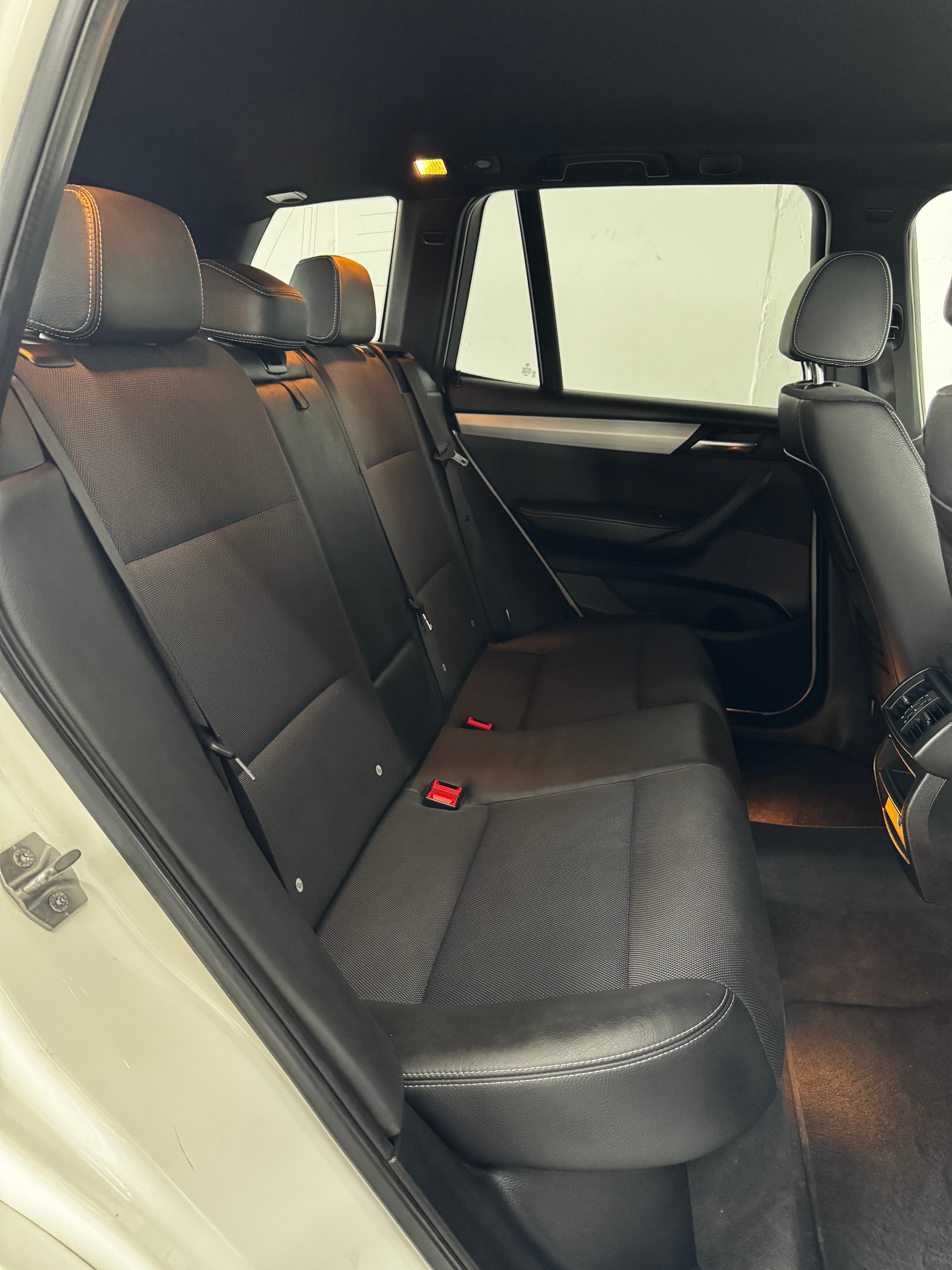 BMW X3 xDrive 20d Steptronic-image-24