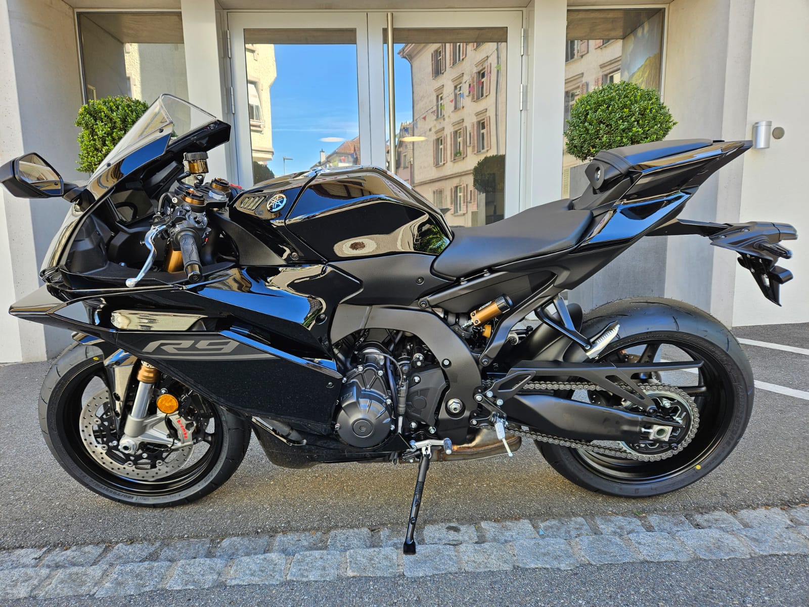 YAMAHA YZF-R9-image-2