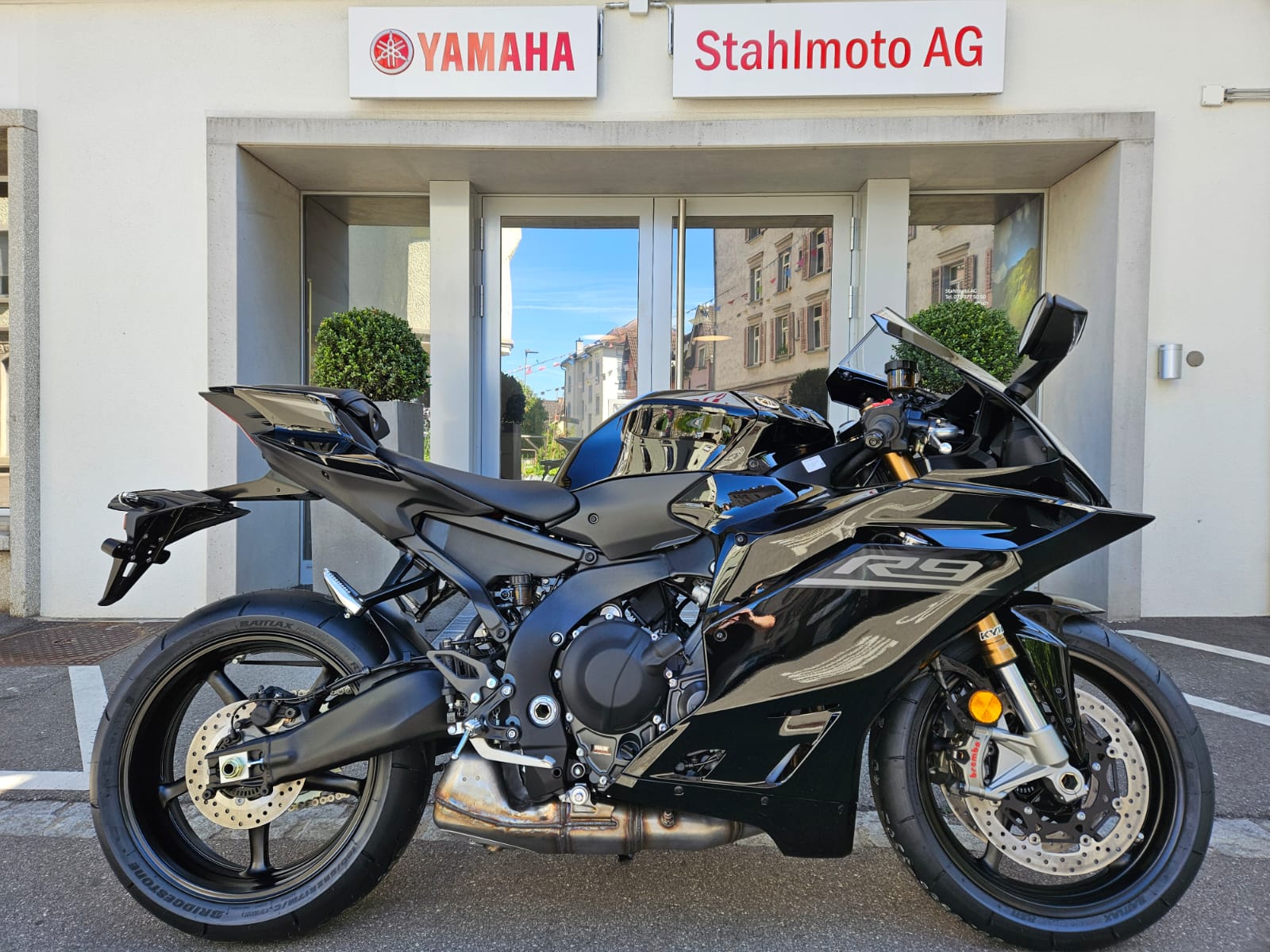 YAMAHA YZF-R9-image-0