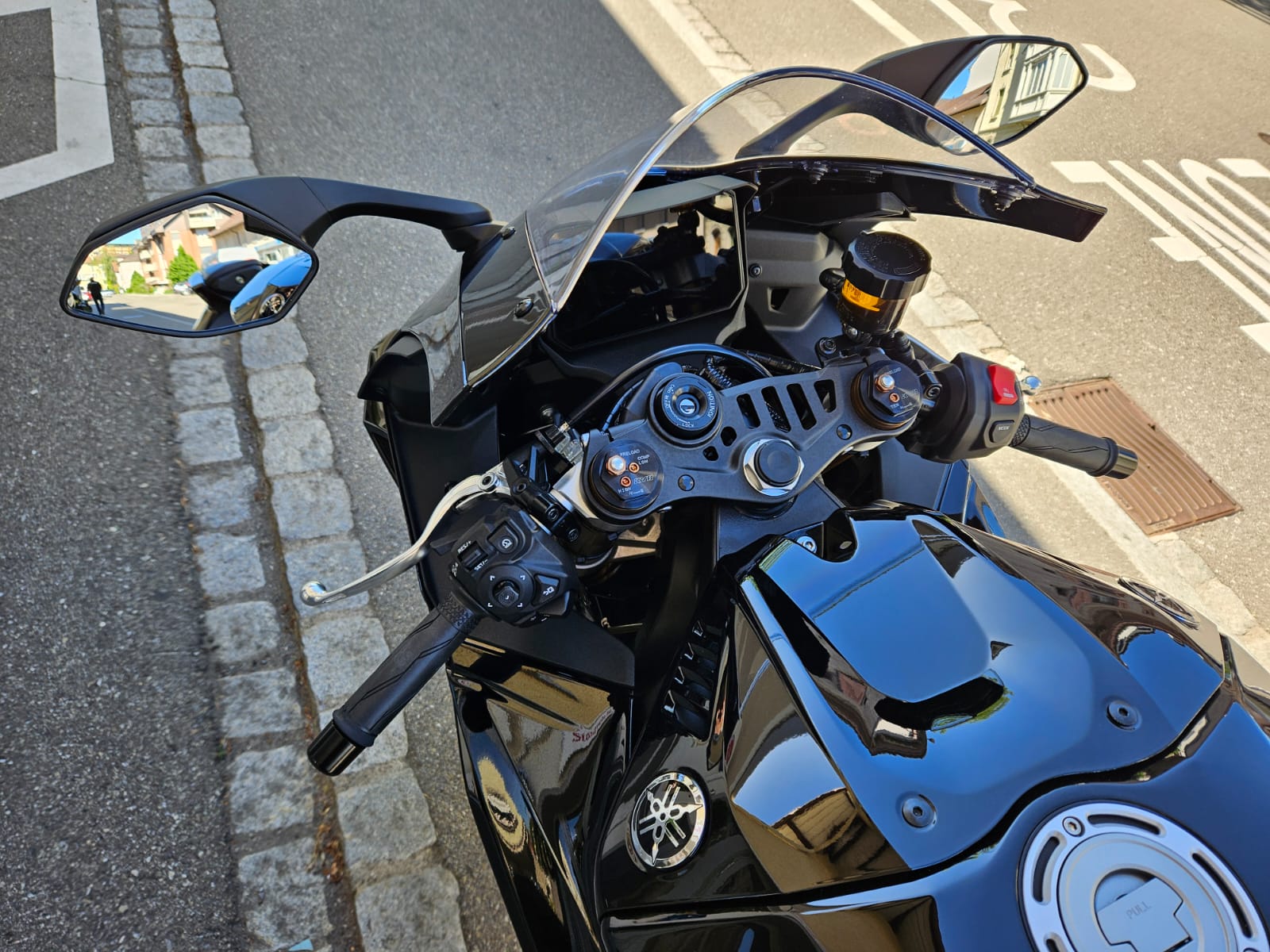YAMAHA YZF-R9-image-5
