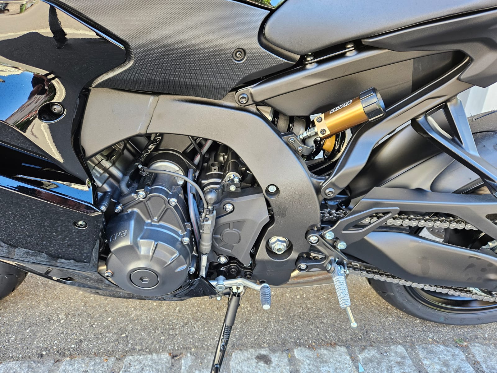 YAMAHA YZF-R9-image-9