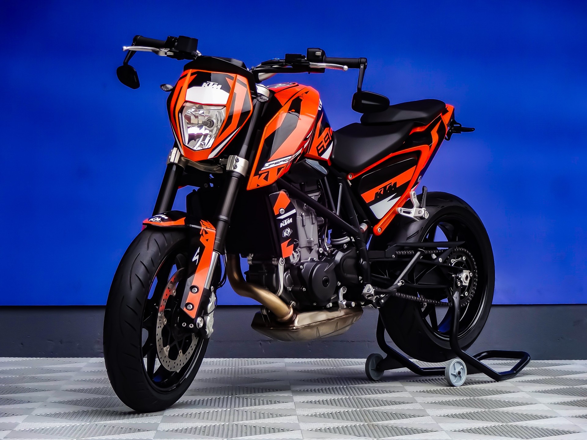 KTM 690 Duke ABS-image-3