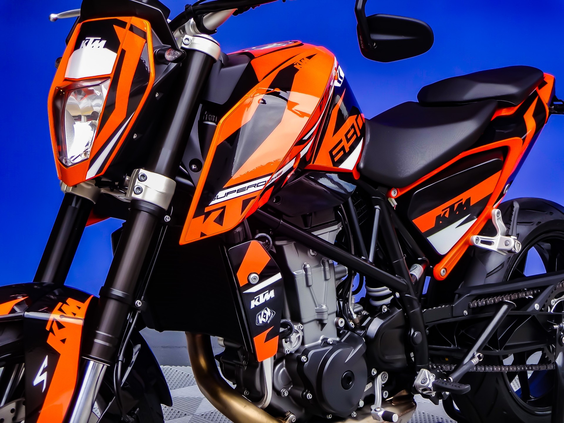 KTM 690 Duke ABS-image-10