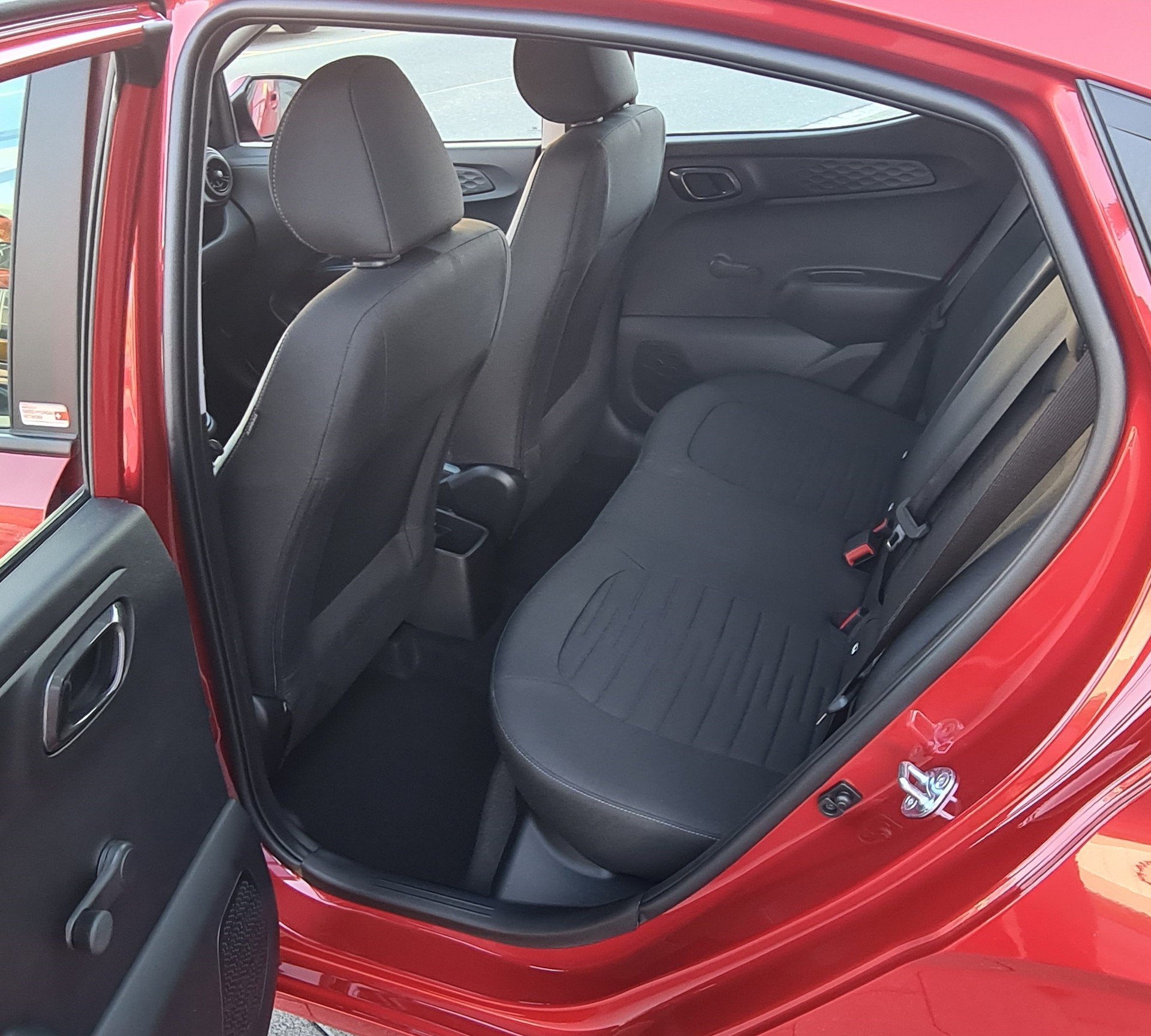 HYUNDAI i10 1.0 Origo Aut.-image-10