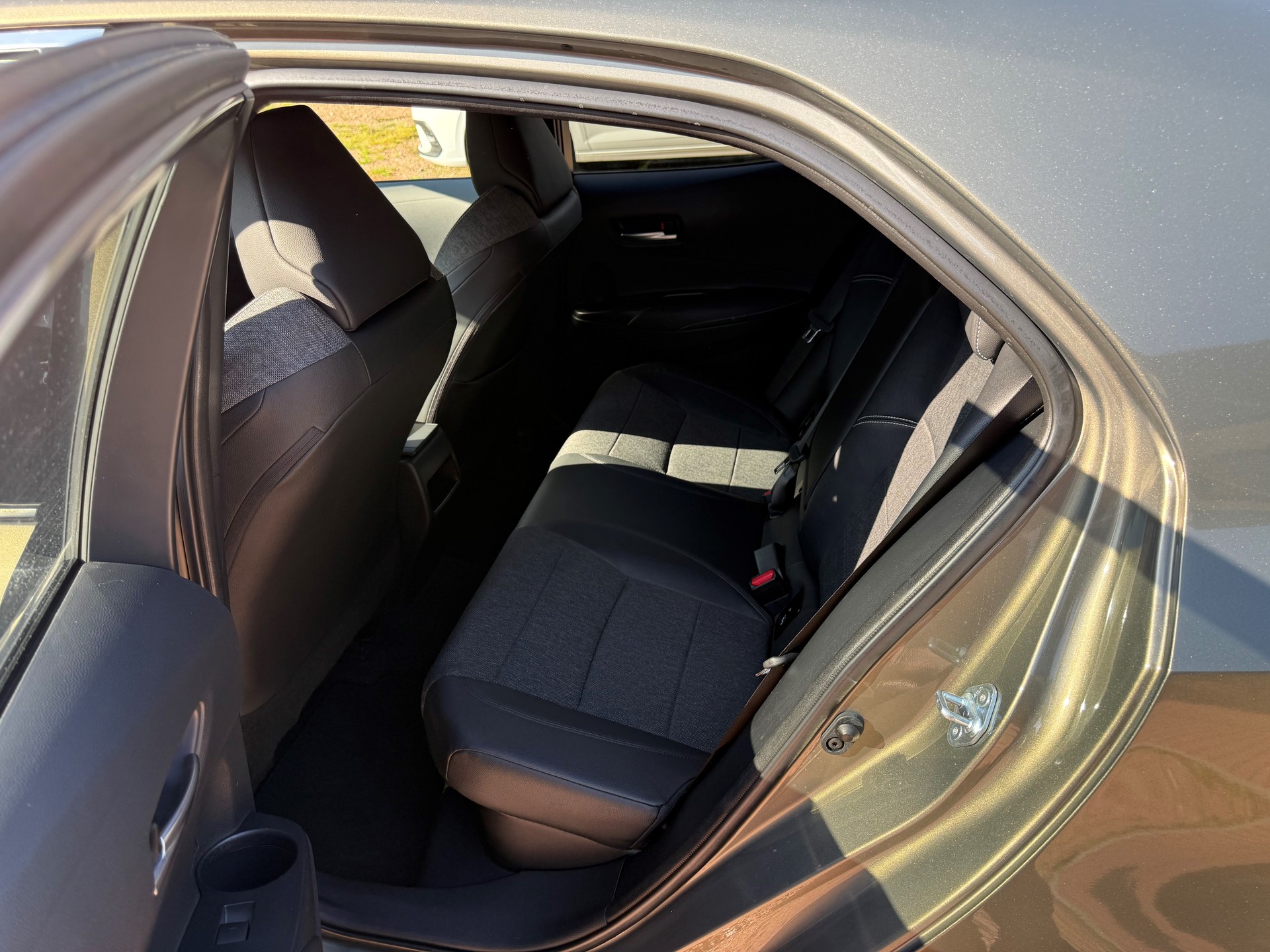 TOYOTA Corolla 1.8 HSD Trend e-CVT-image-6