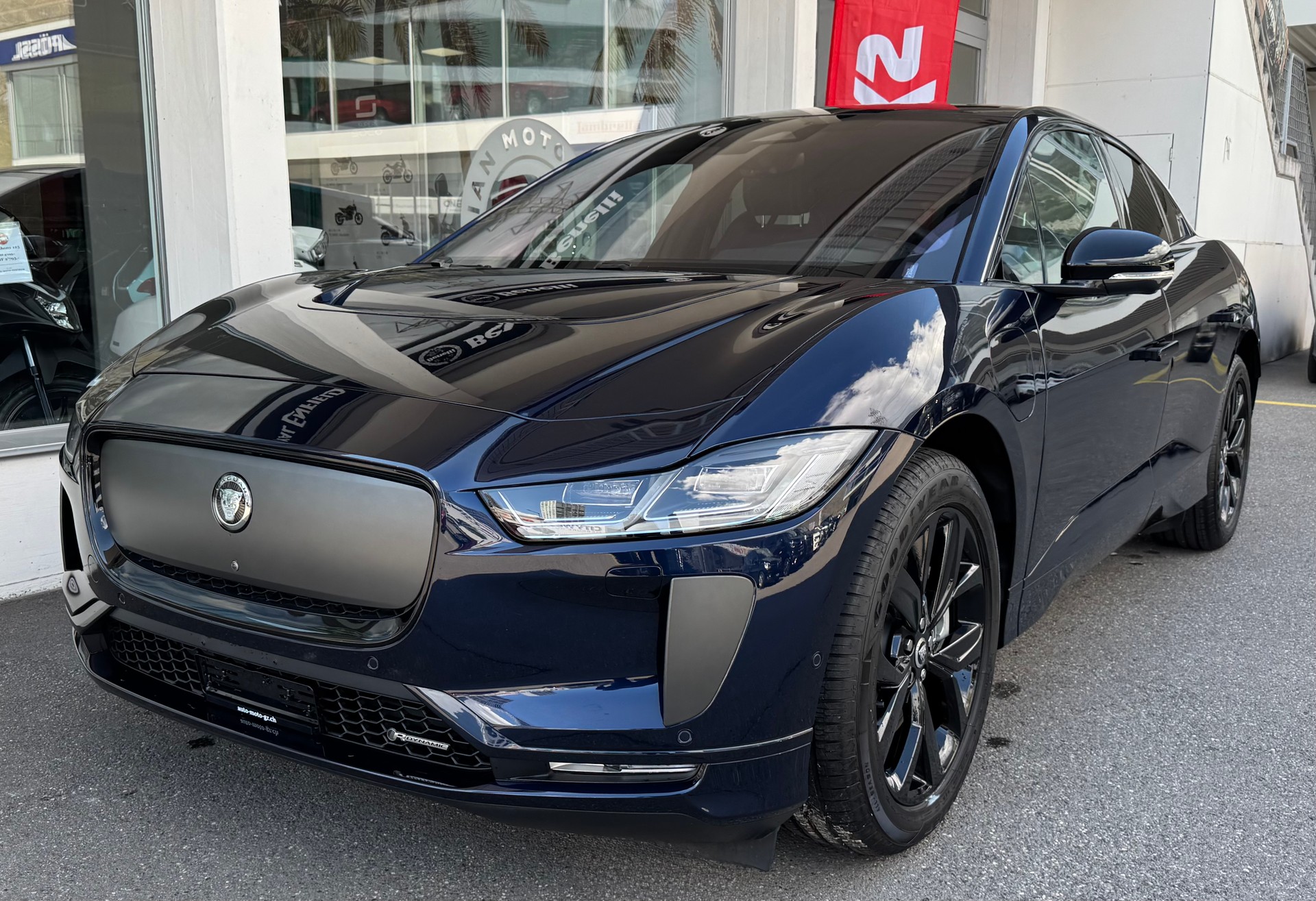 JAGUAR I-Pace EV400 90kW/h R-Dynamic SE-image-5