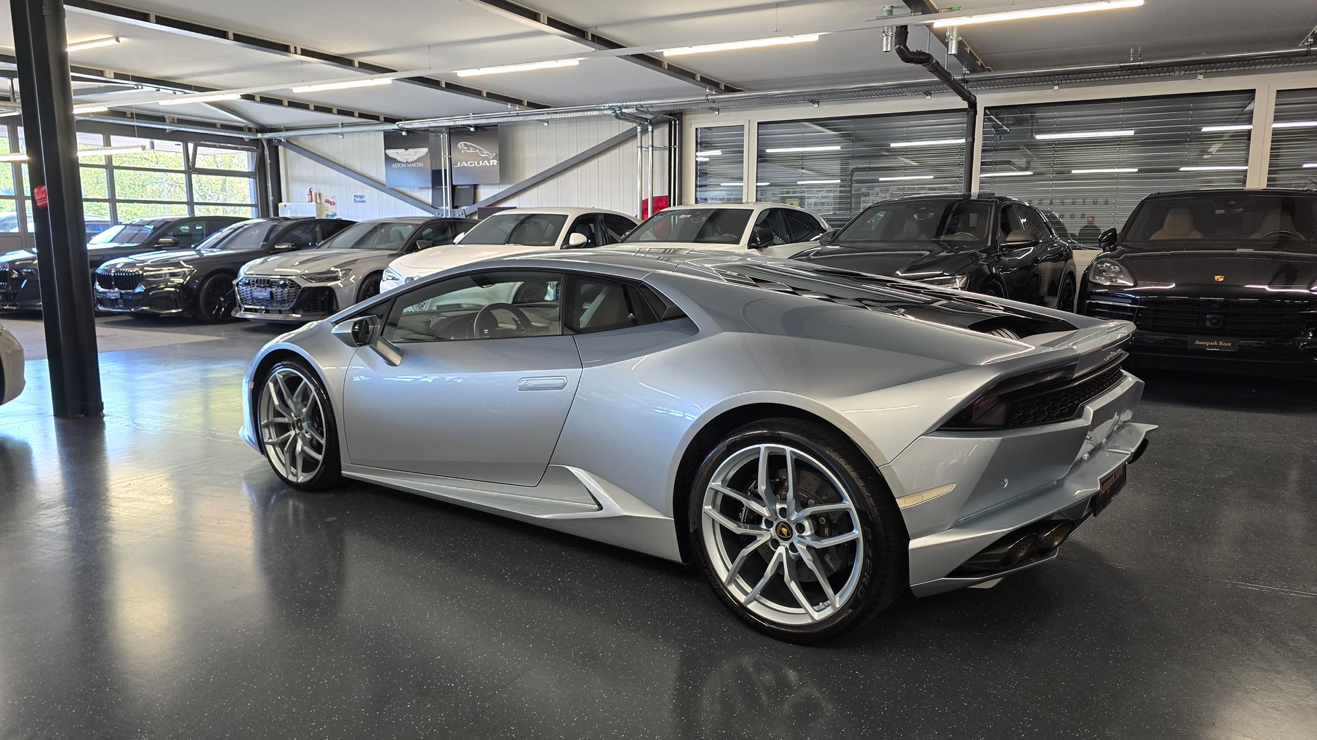 LAMBORGHINI Huracan LP610-4 Coupé DCT Azzurro-image-8
