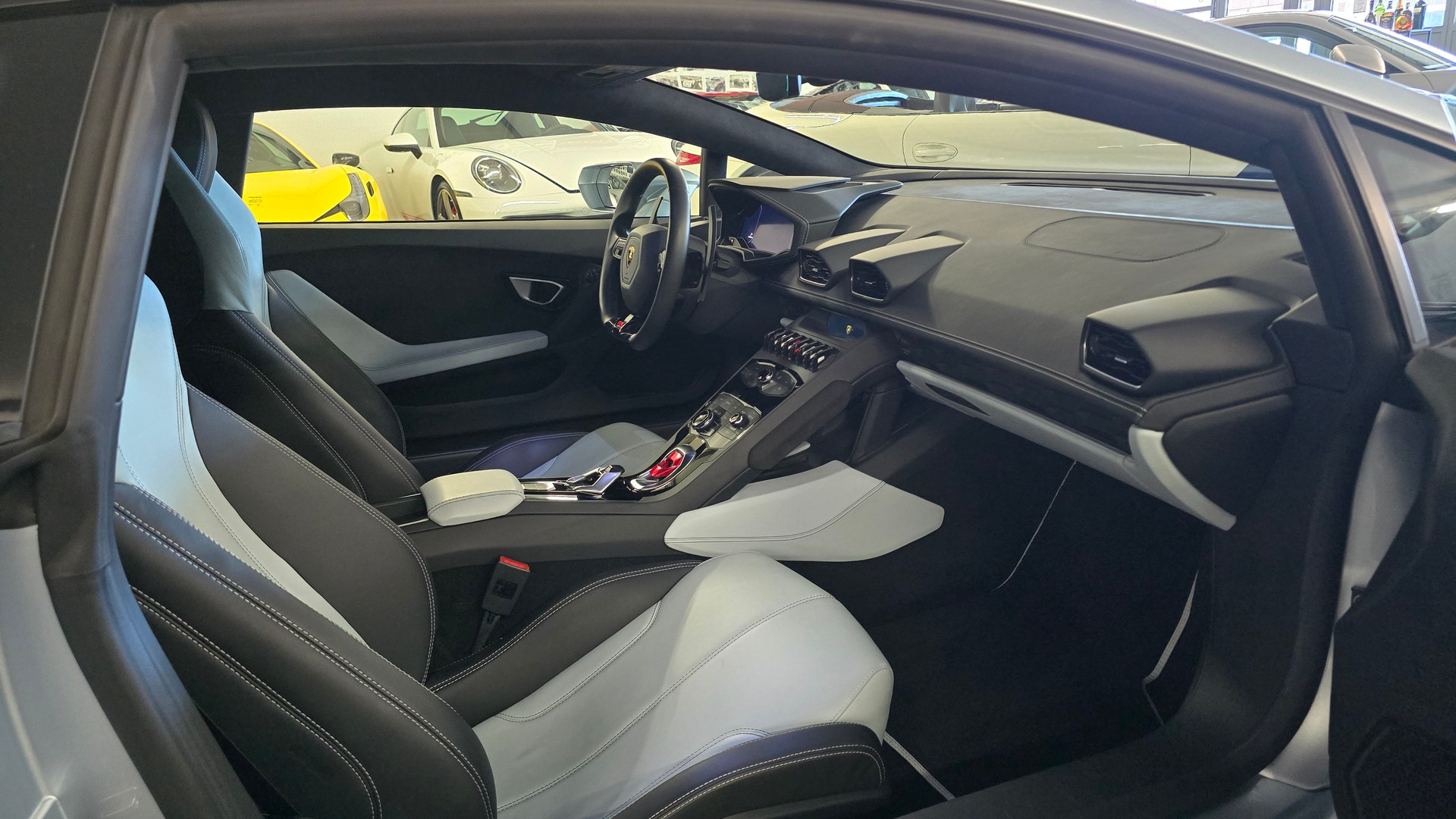 LAMBORGHINI Huracan LP610-4 Coupé DCT Azzurro-image-19