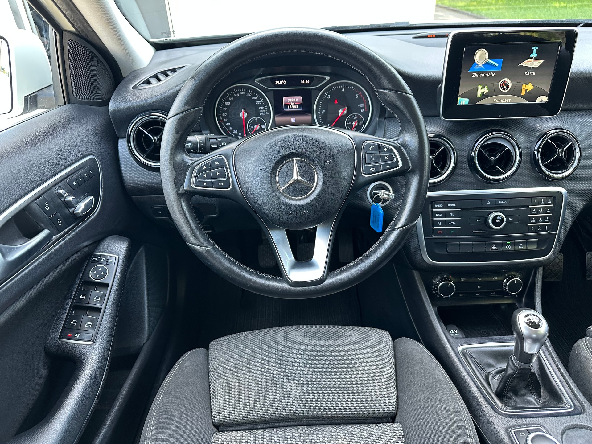 MERCEDES-BENZ A 180 CDI Urban-image-7