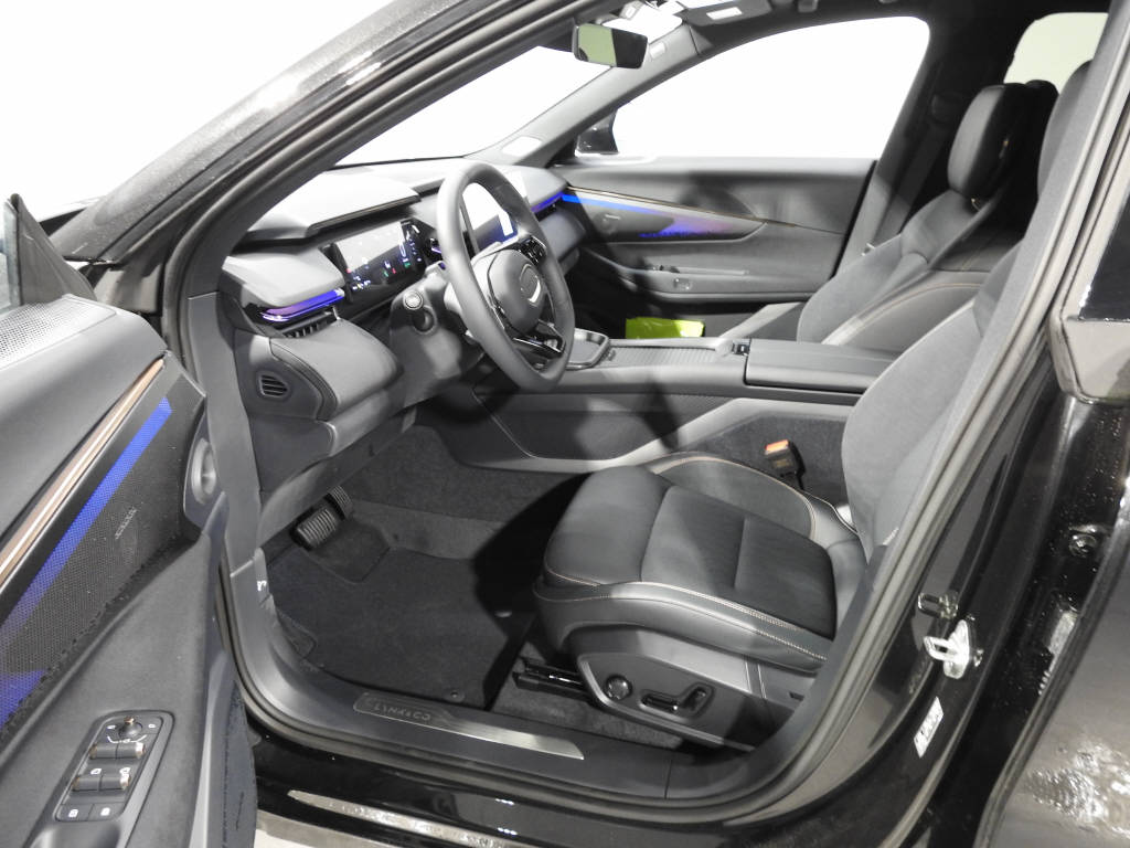 LYNK & CO 01 1.5 PHEV More-image-9