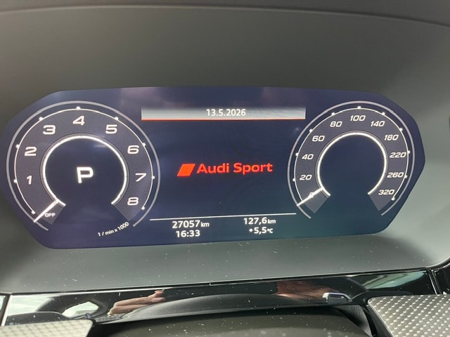 AUDI RS3 Sportback 2.5 TSI quattro S-tronic-image-10