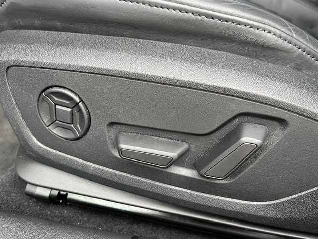 AUDI RS3 Sportback 2.5 TSI quattro S-tronic-image-6