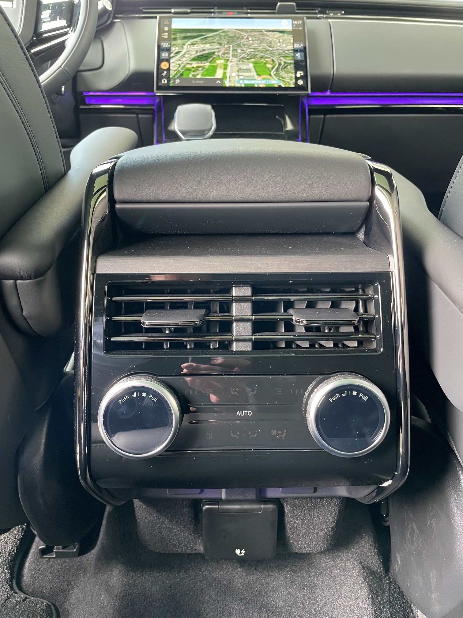 LAND ROVER Range Rover Sport 3.0 I6 P550e Autobiography-image-23