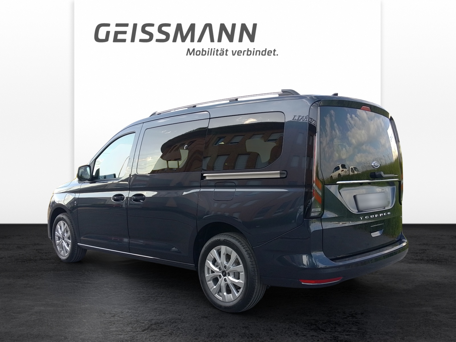 FORD Tourneo Grand Connect 1.5 EcoBoost 150 Titanium PHEV-showroom-element-1