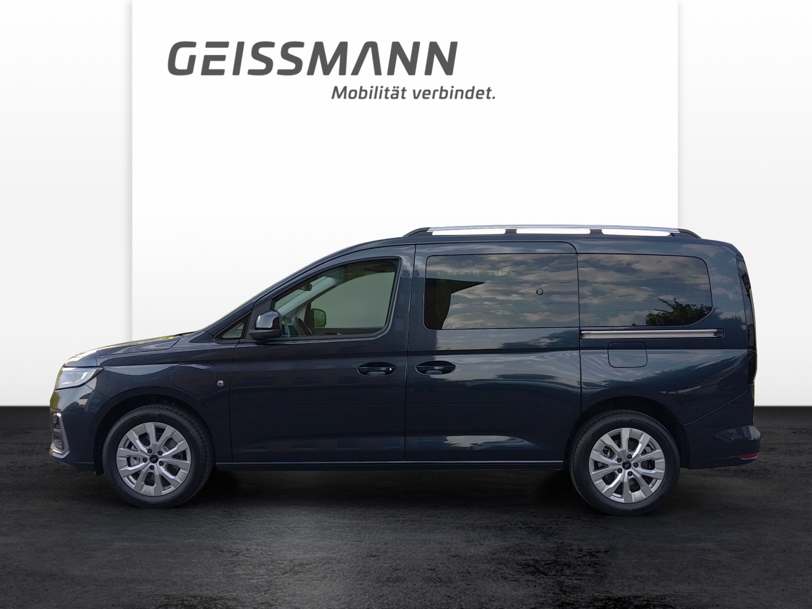 FORD Tourneo Grand Connect 1.5 EcoBoost 150 Titanium PHEV-showroom-element-3