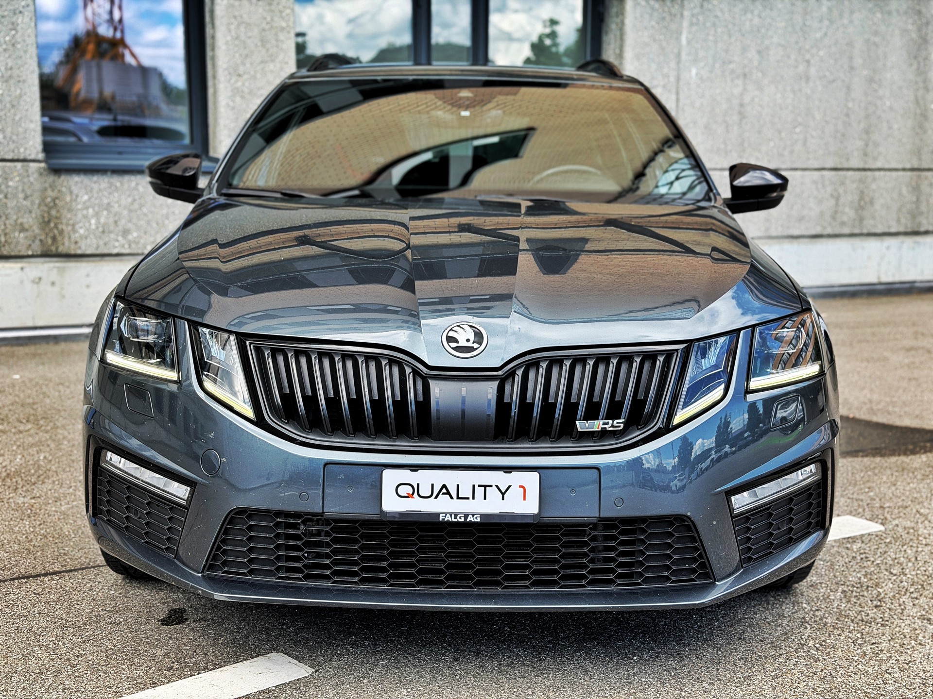 SKODA Octavia Combi 2.0 TDI RS 4x4 DSG-image-8