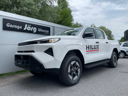 TOYOTA Hilux BEV Comfort AWD