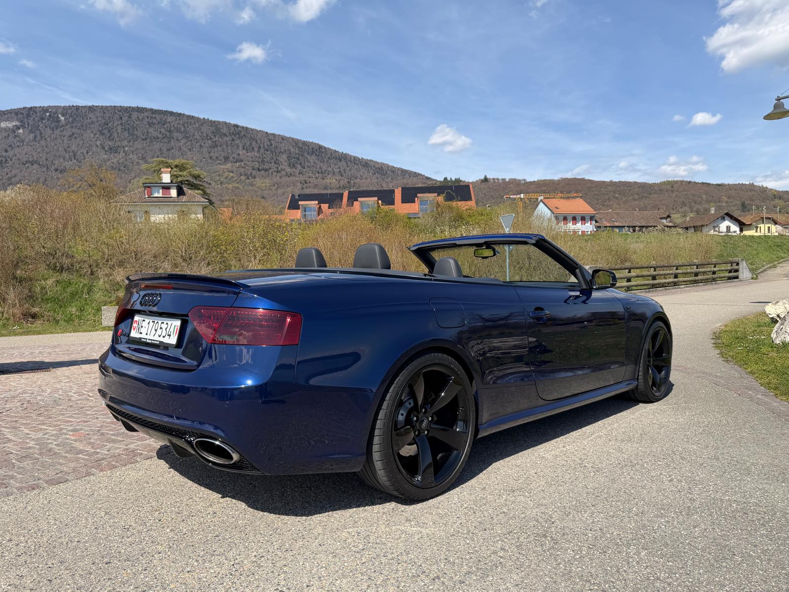 AUDI RS5 Cabrio 4.2 FSI quattro S-tronic-image-4