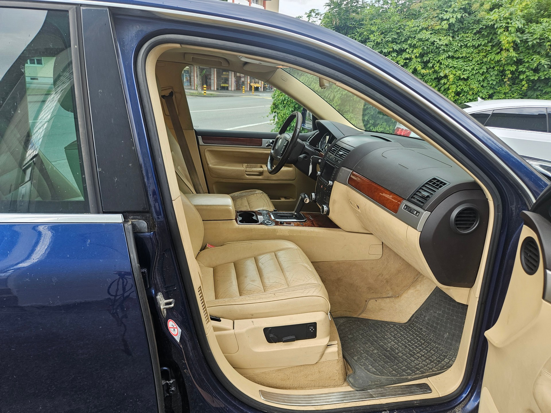 VW Touareg 5.0 TDI V10 Automatic-image-6