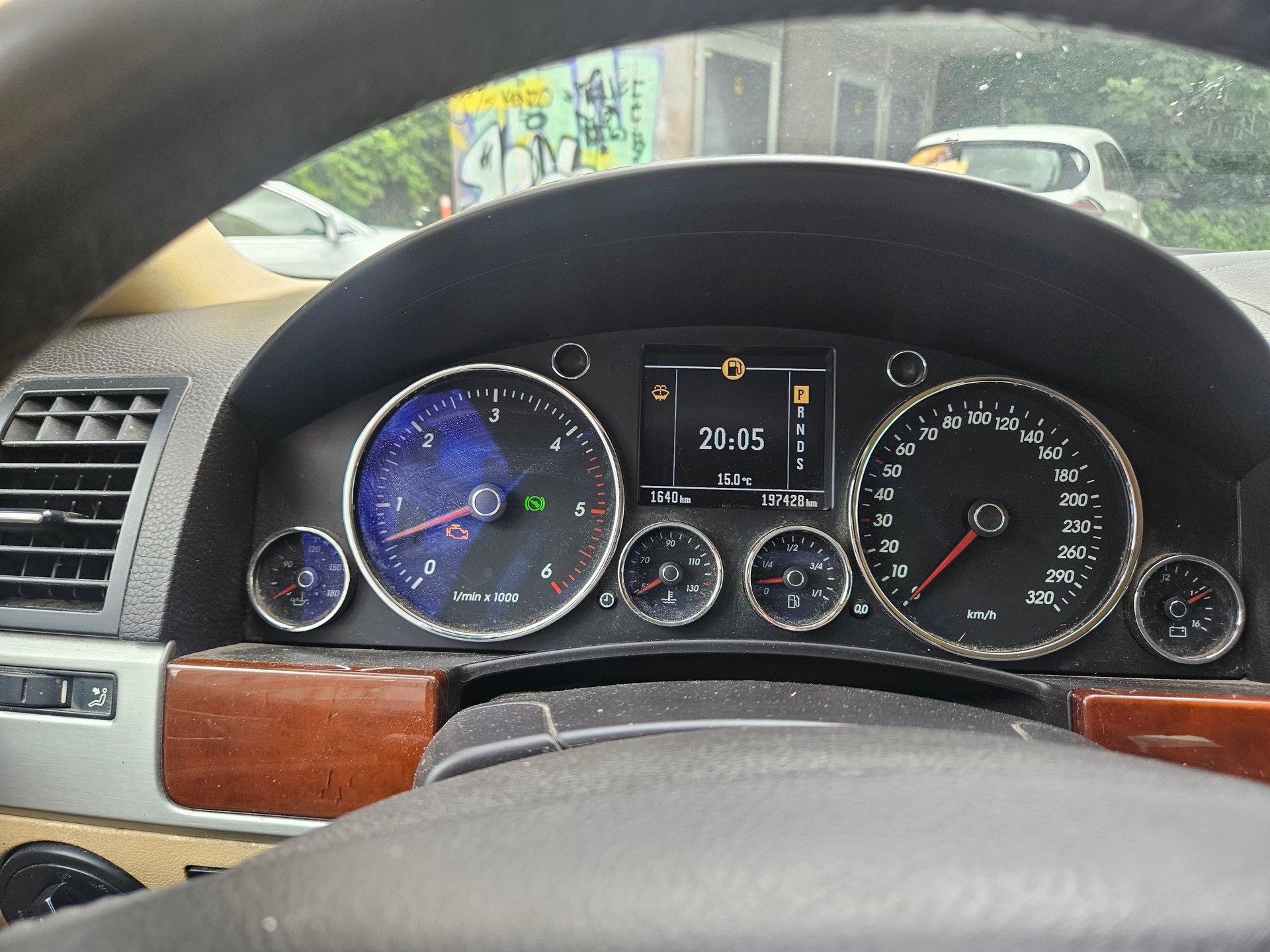VW Touareg 5.0 TDI V10 Automatic-image-5