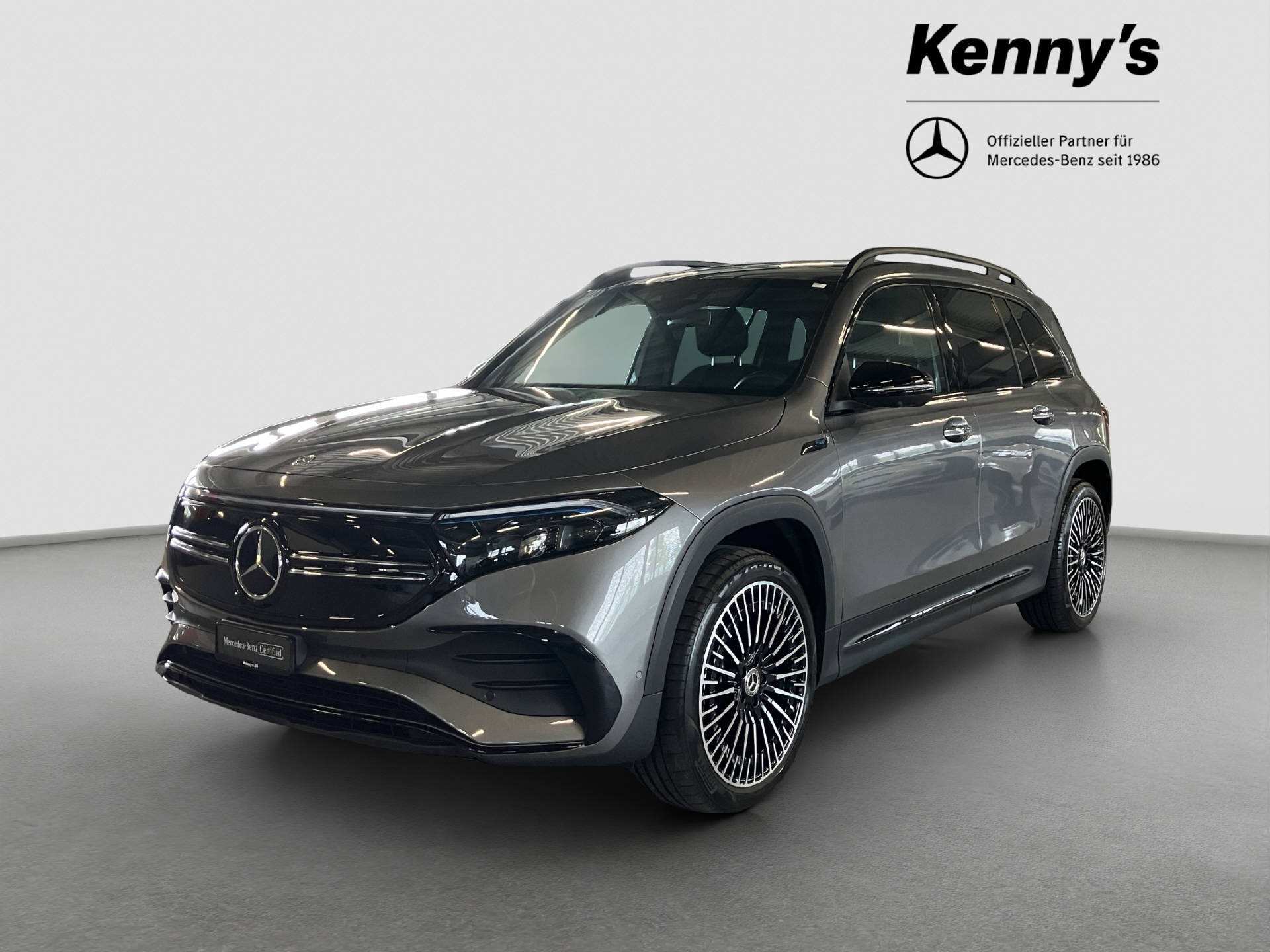 MERCEDES-BENZ EQB 300 AMG Line 4MATIC