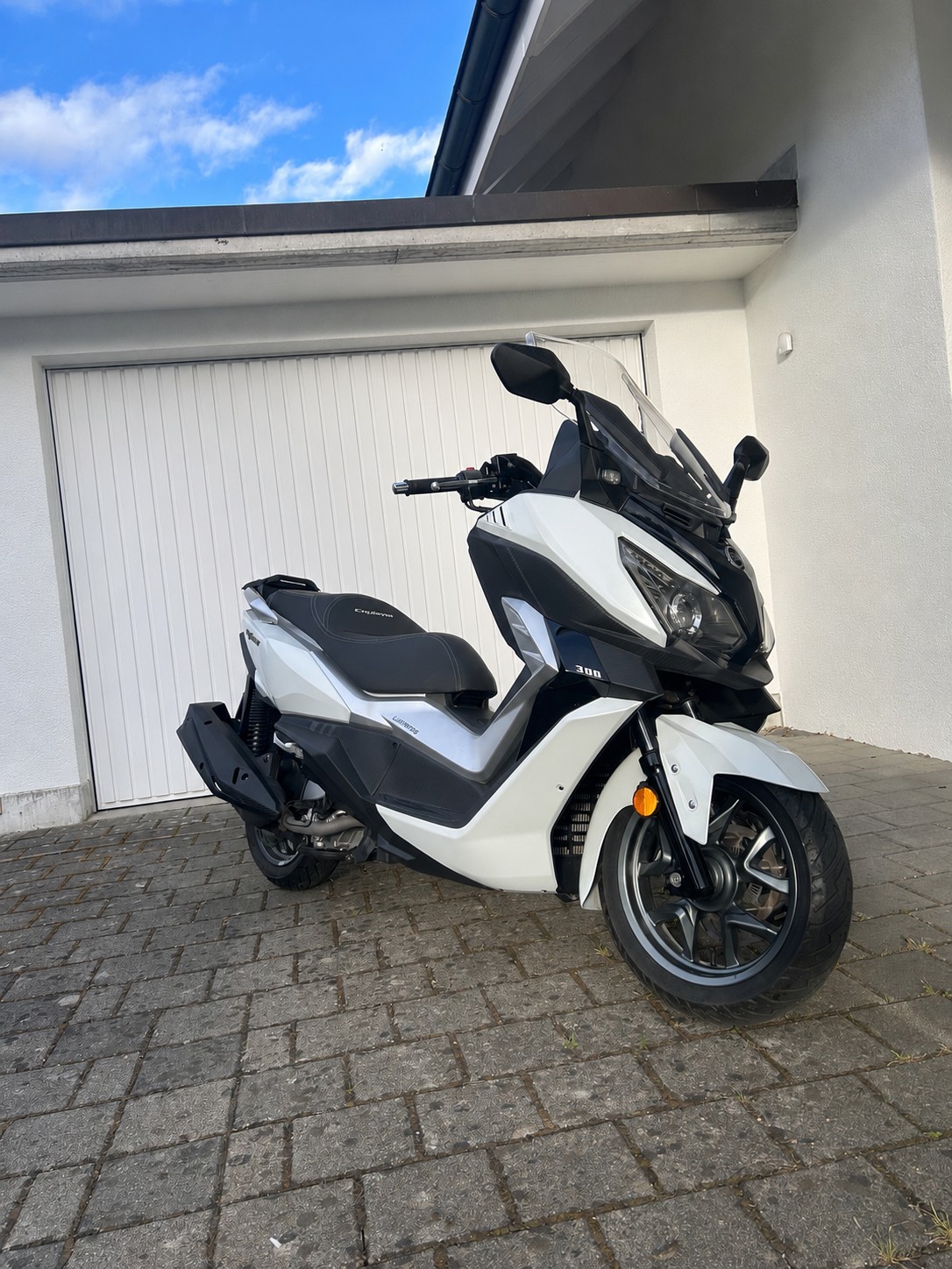 SYM Cruisym 300 i ABS-image-0