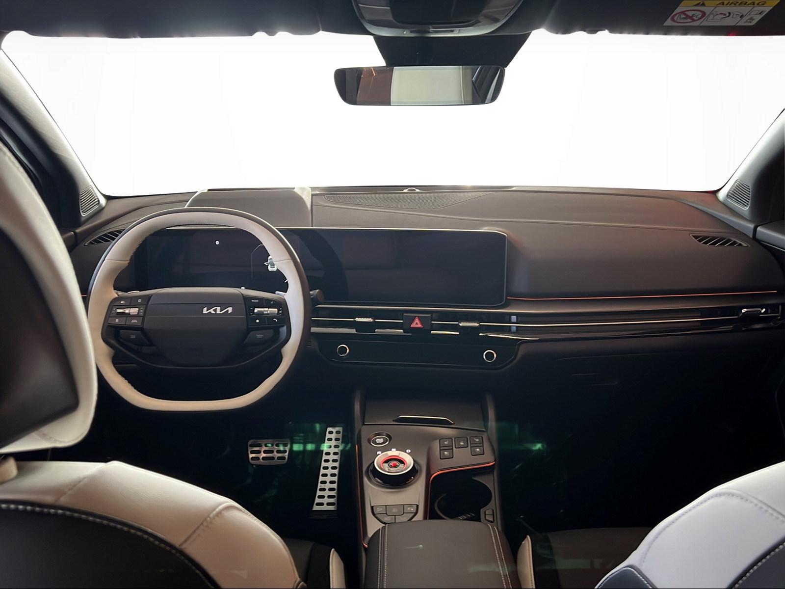 KIA Sportage 1.6 T-GDi Hybrid GT-Line-image-4