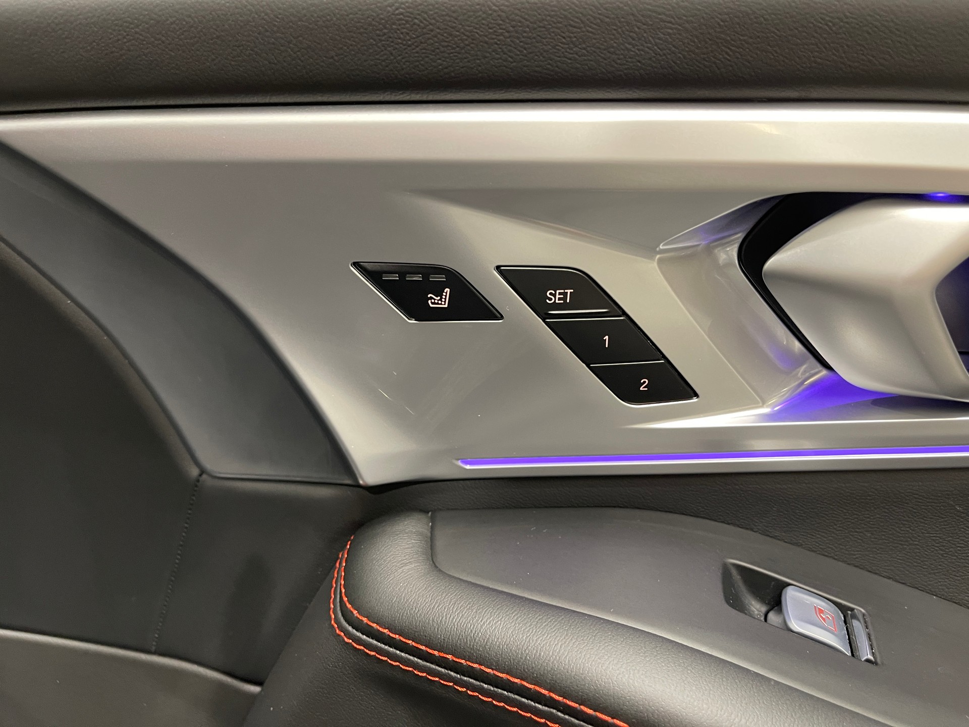 BMW XM xDrive PHEV Steptronic Label-image-16