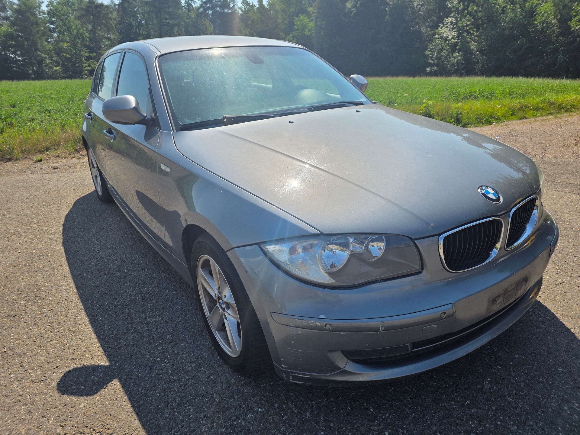 BMW 118d-showroom-element-2
