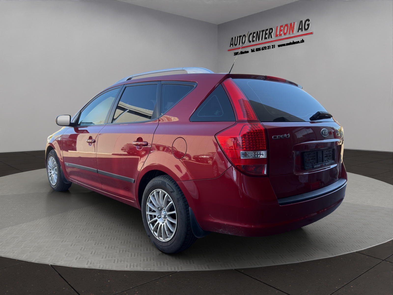 KIA Cee'd 1.4 16V Basic-showroom-element-3