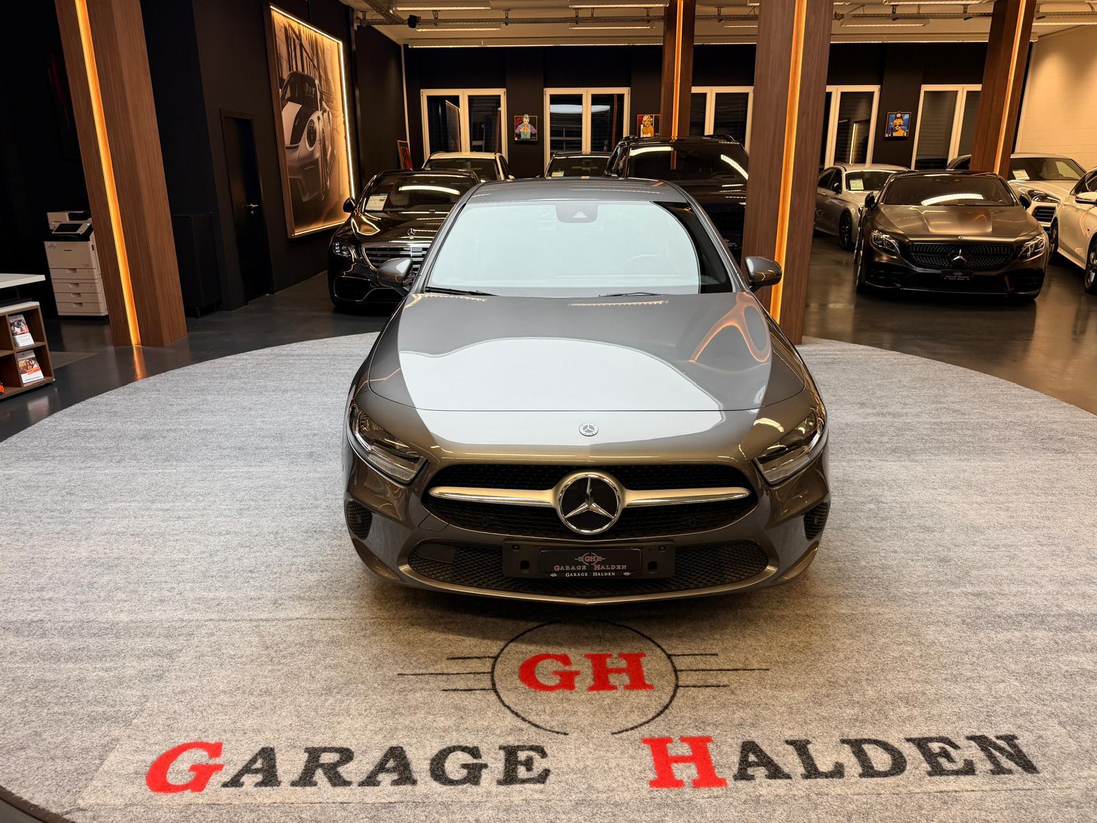 MERCEDES-BENZ A 200 d Progressive-showroom-element-2