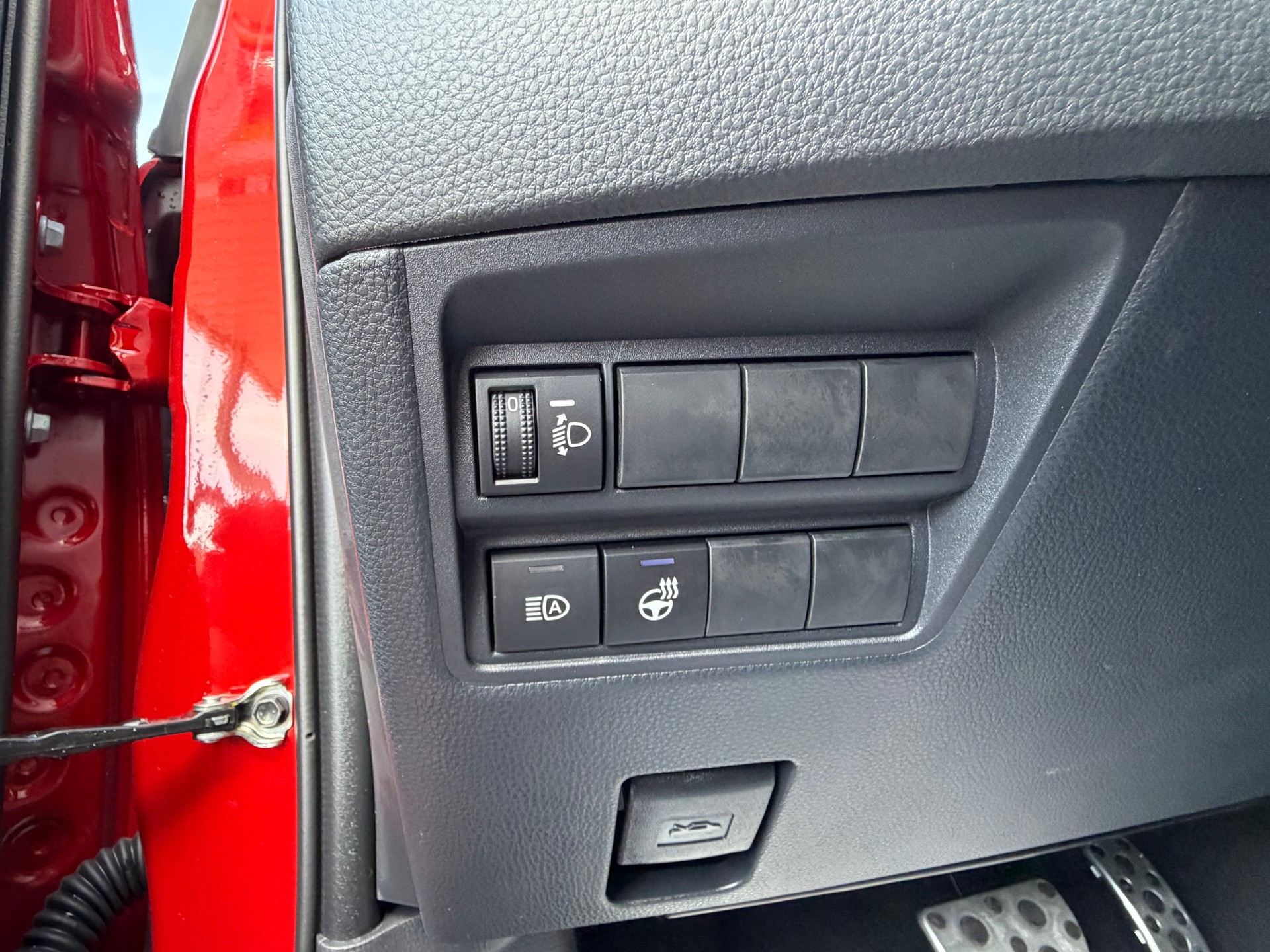 TOYOTA Yaris 1.5 GR Sport e-CVT-image-11