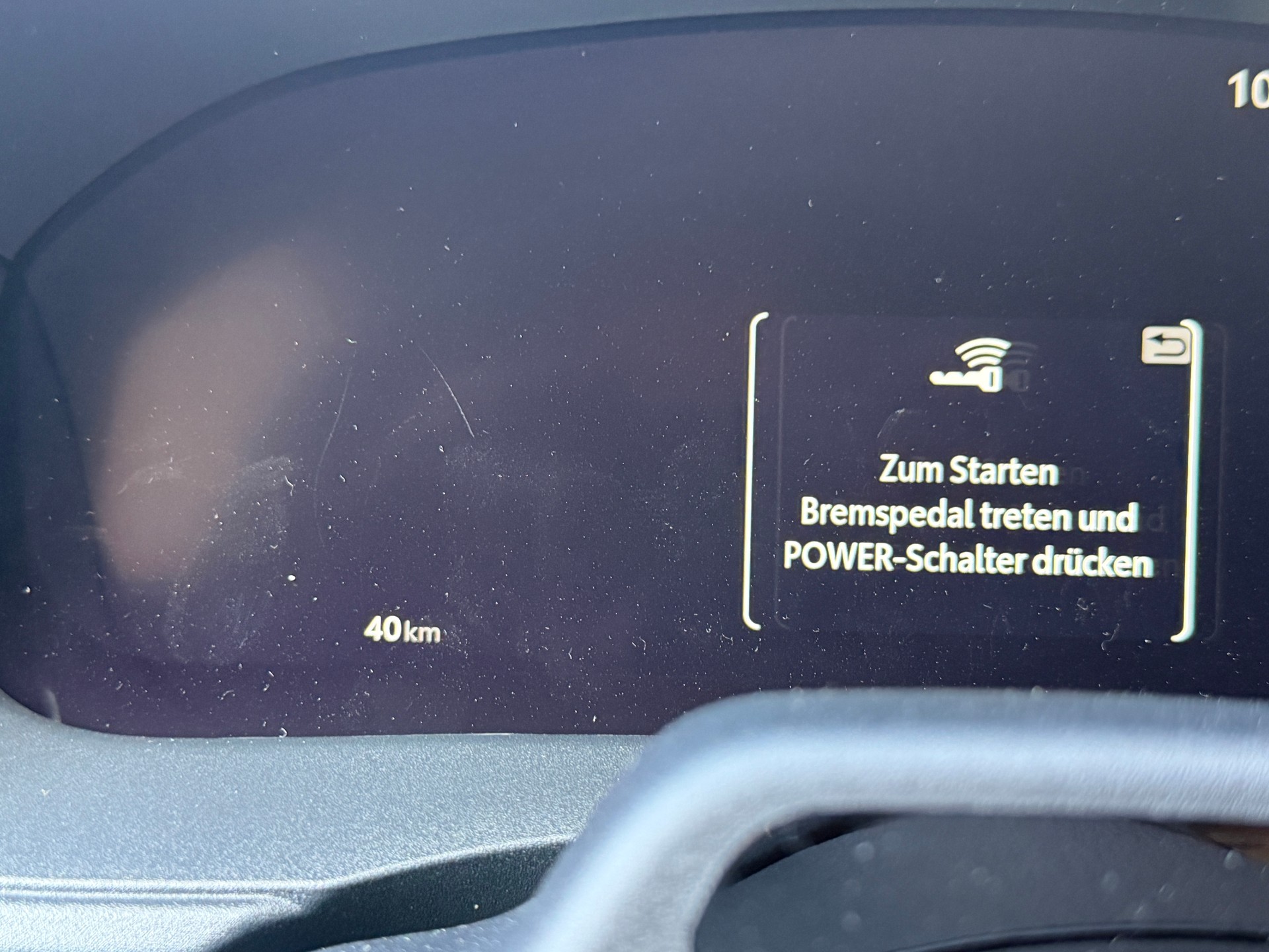 TOYOTA Yaris 1.5 GR Sport e-CVT-image-12