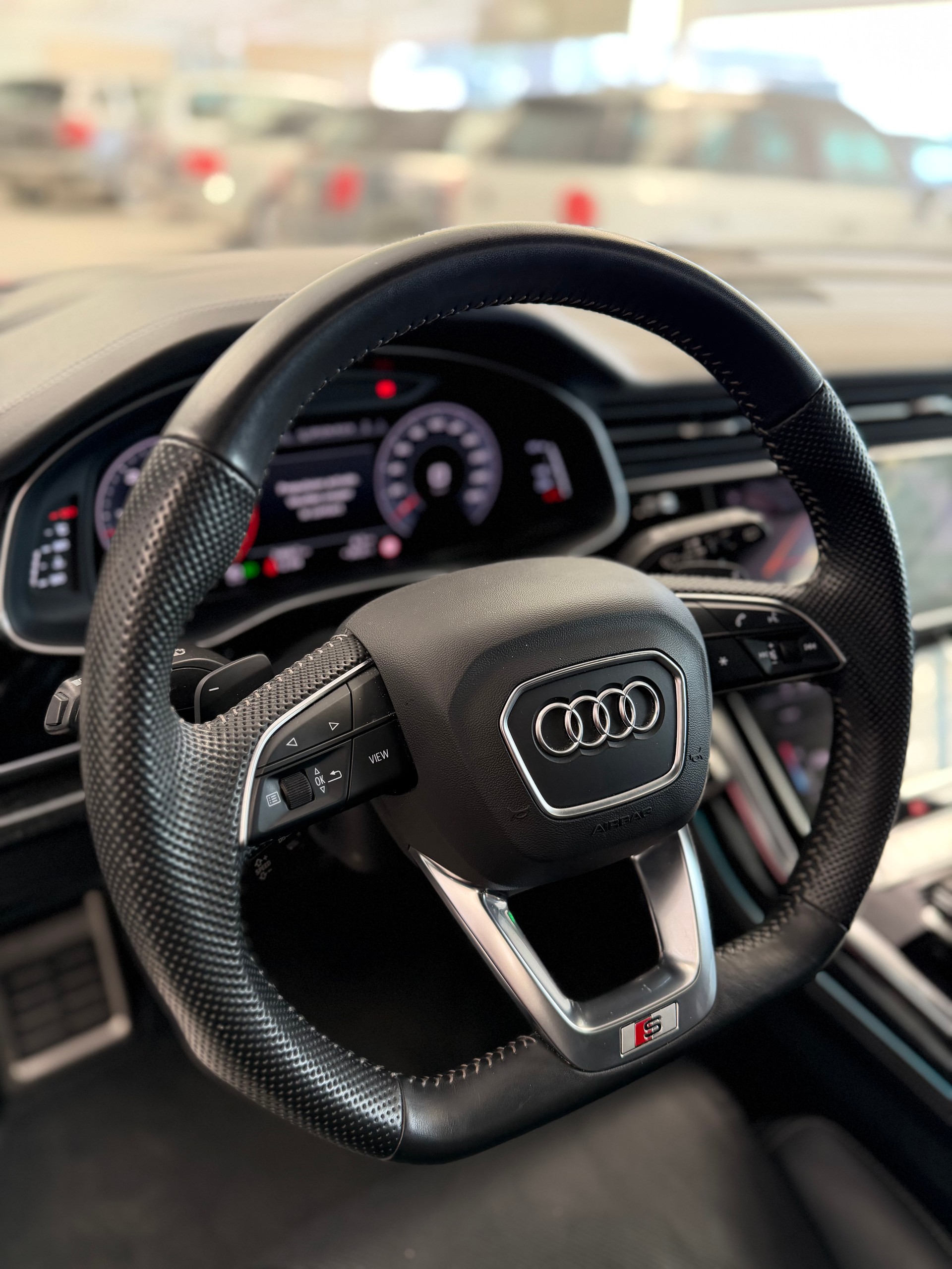 AUDI Q8 50 TDI quattro tiptronic-image-6