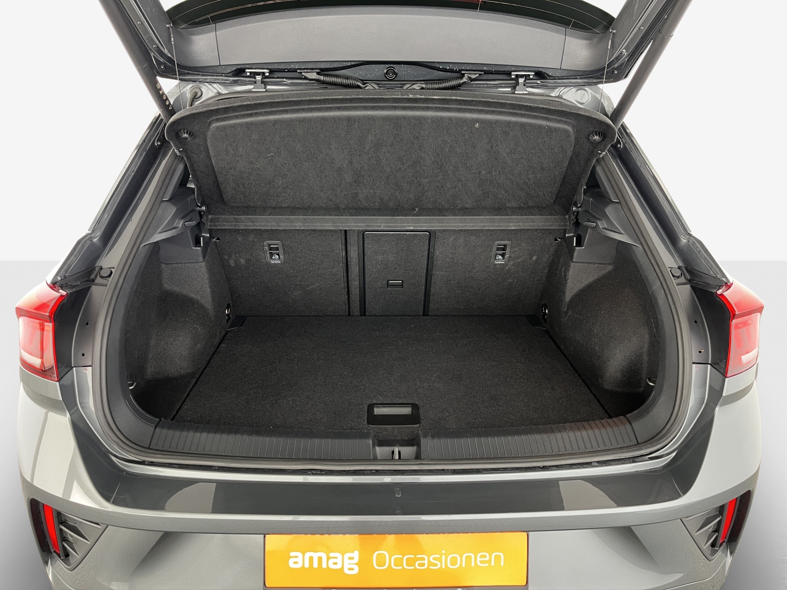 VW T-Roc 2.0 TSI R-Line DSG 4Motion-image-12