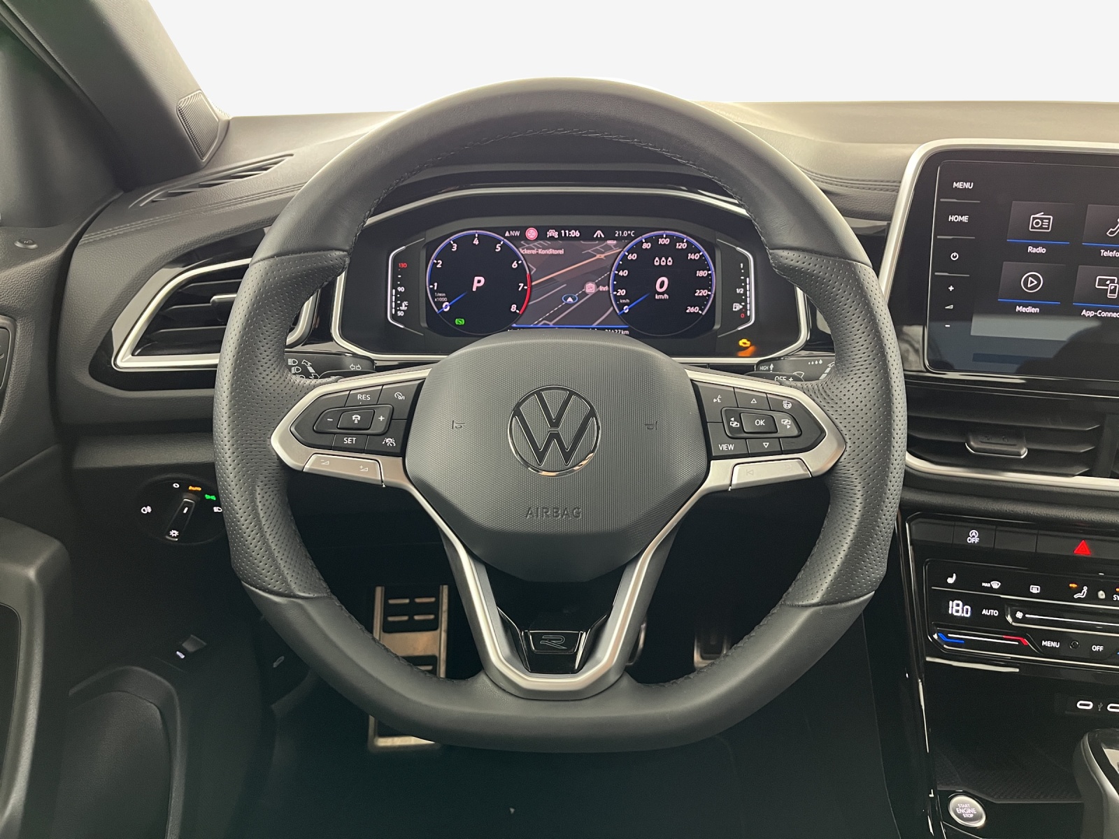 VW T-Roc 2.0 TSI R-Line DSG 4Motion-image-9
