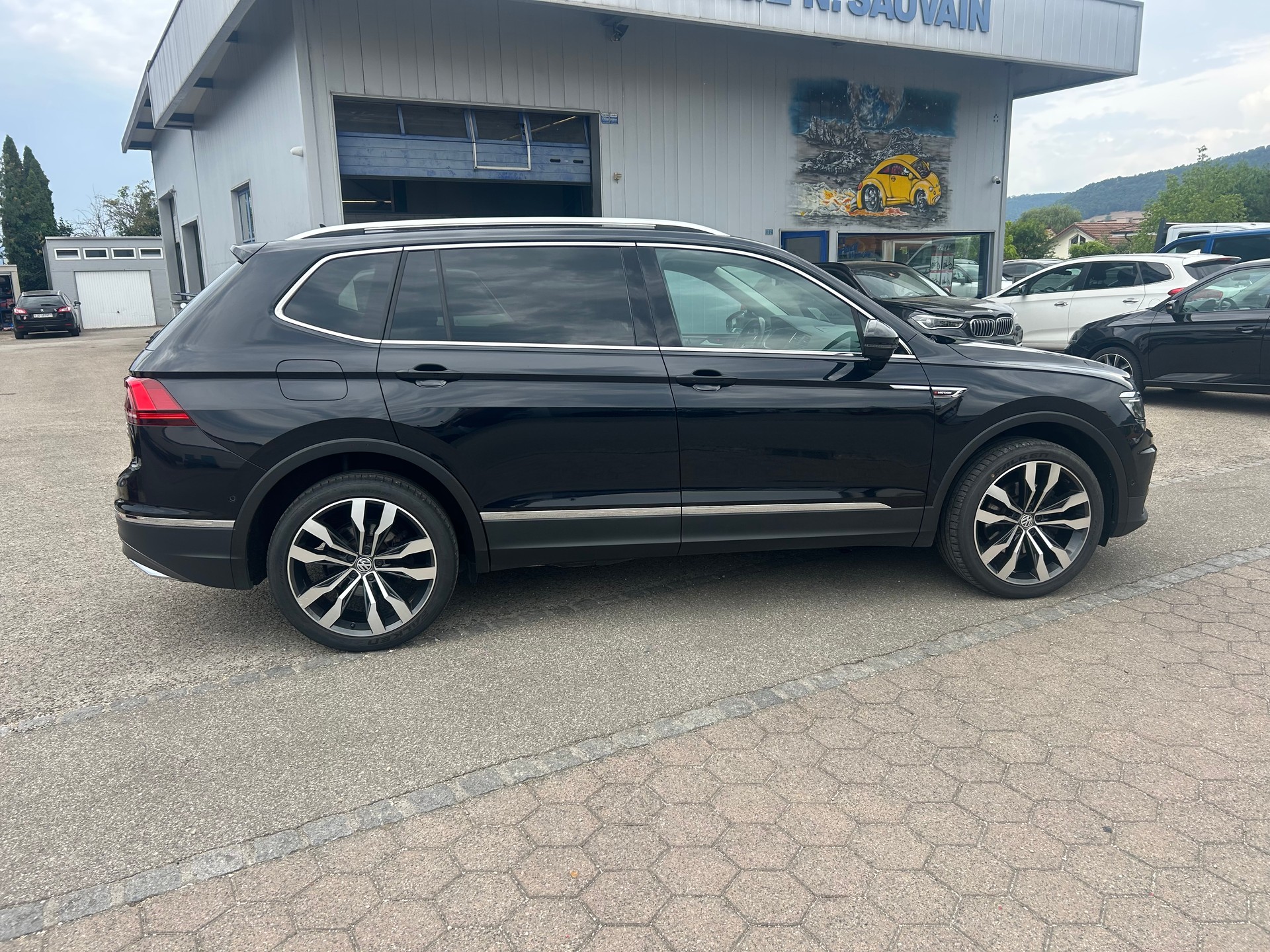 VW Tiguan Allspace 2.0 TDI SCR Highline 4Motion DSG-image-3