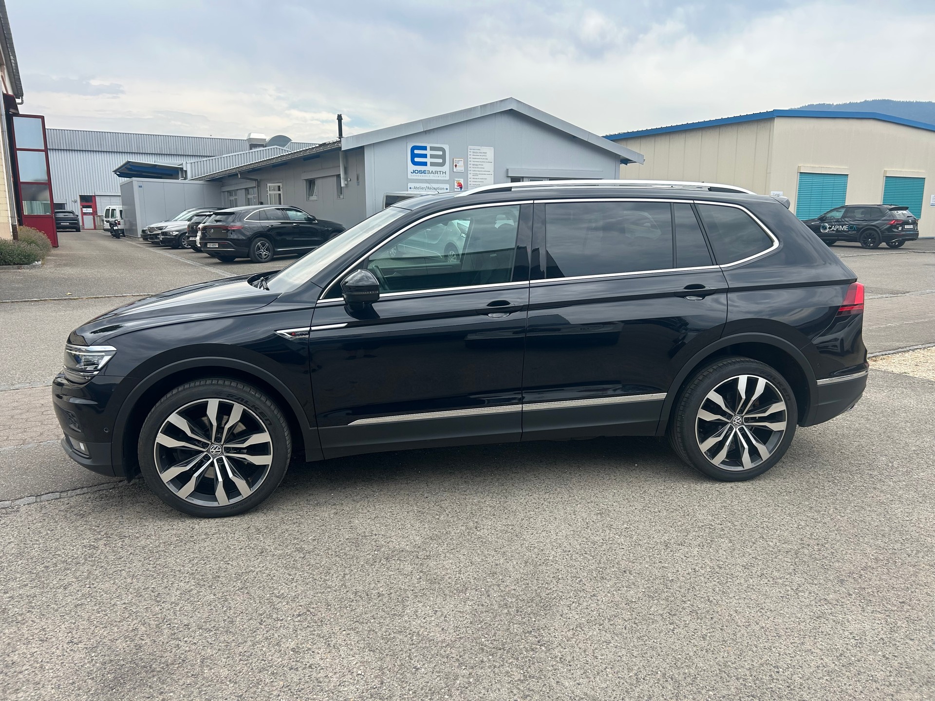 VW Tiguan Allspace 2.0 TDI SCR Highline 4Motion DSG-image-1
