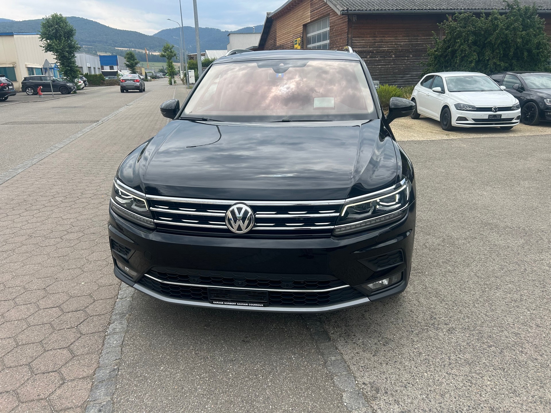 VW Tiguan Allspace 2.0 TDI SCR Highline 4Motion DSG-image-4